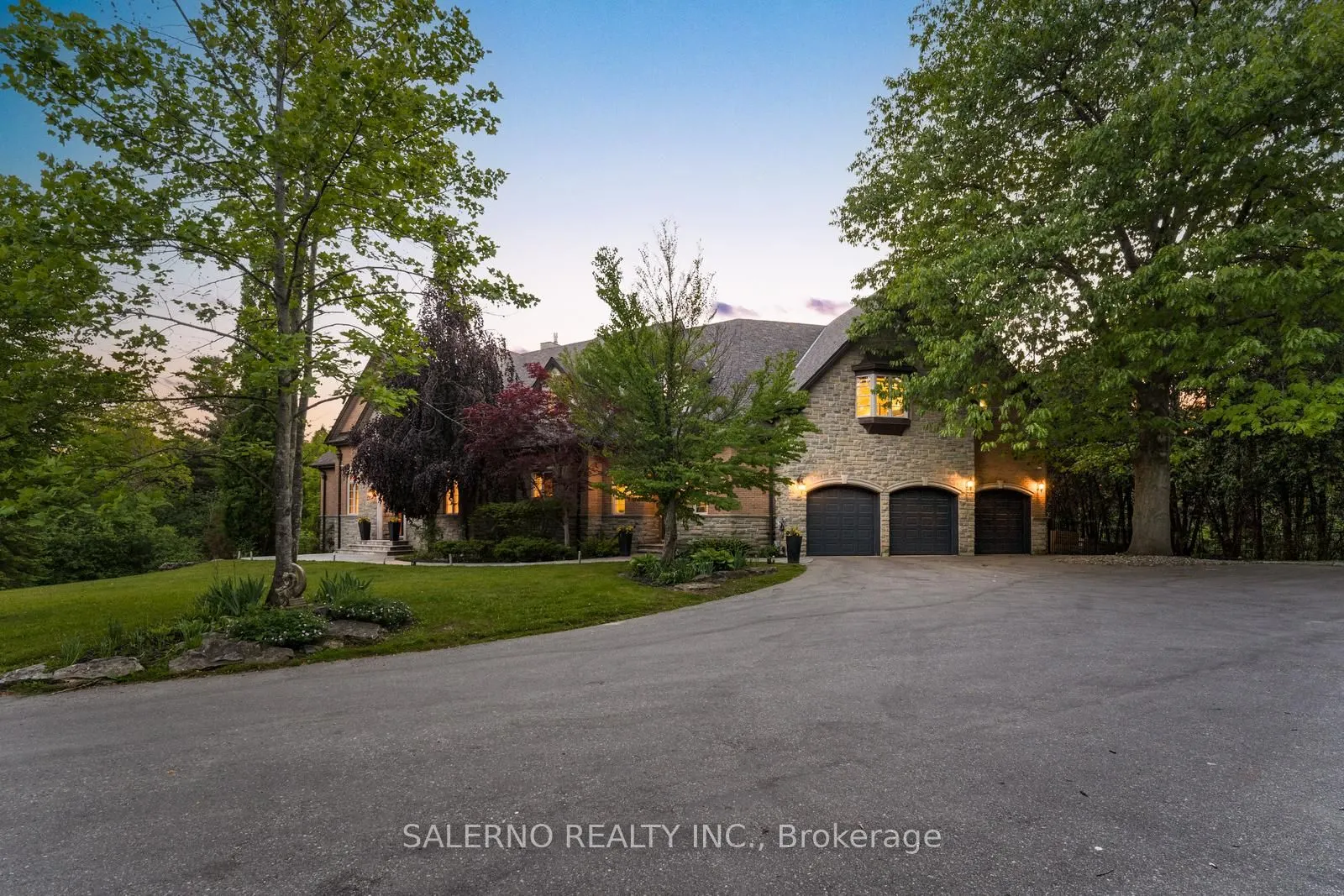 32 Daleview Court