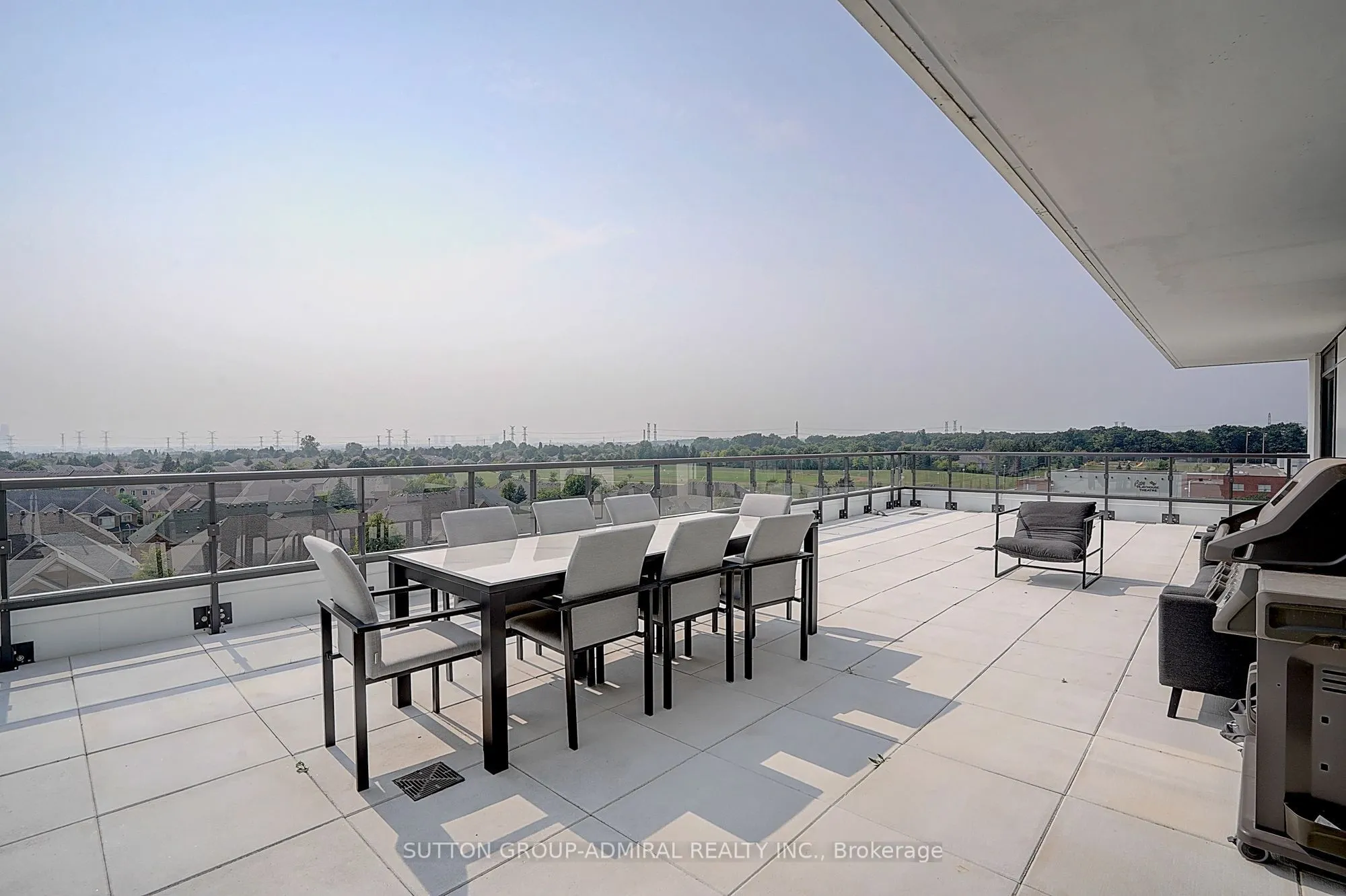 8 Beverley Glen Boulevard #712