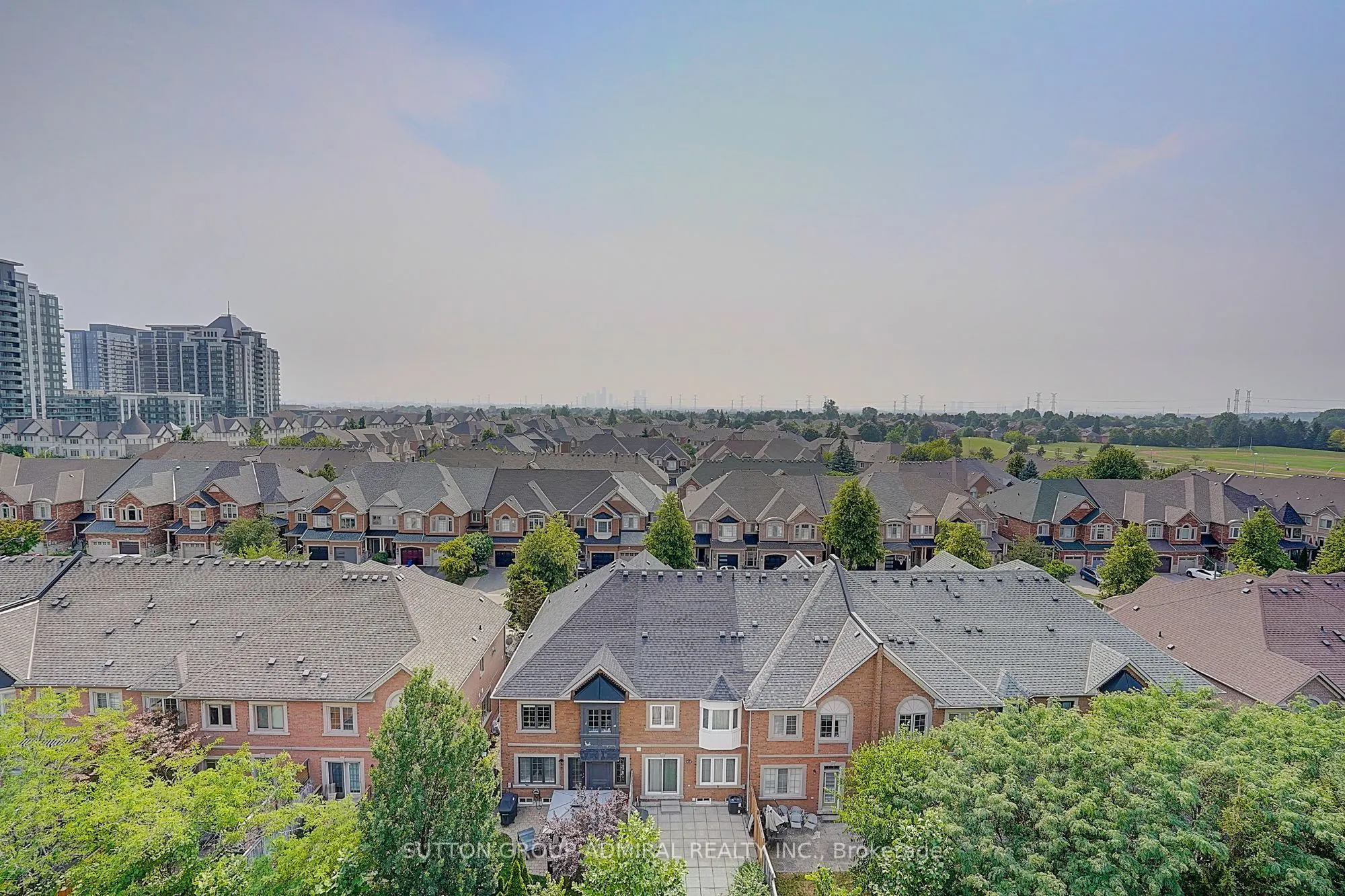 8 Beverley Glen Boulevard #712