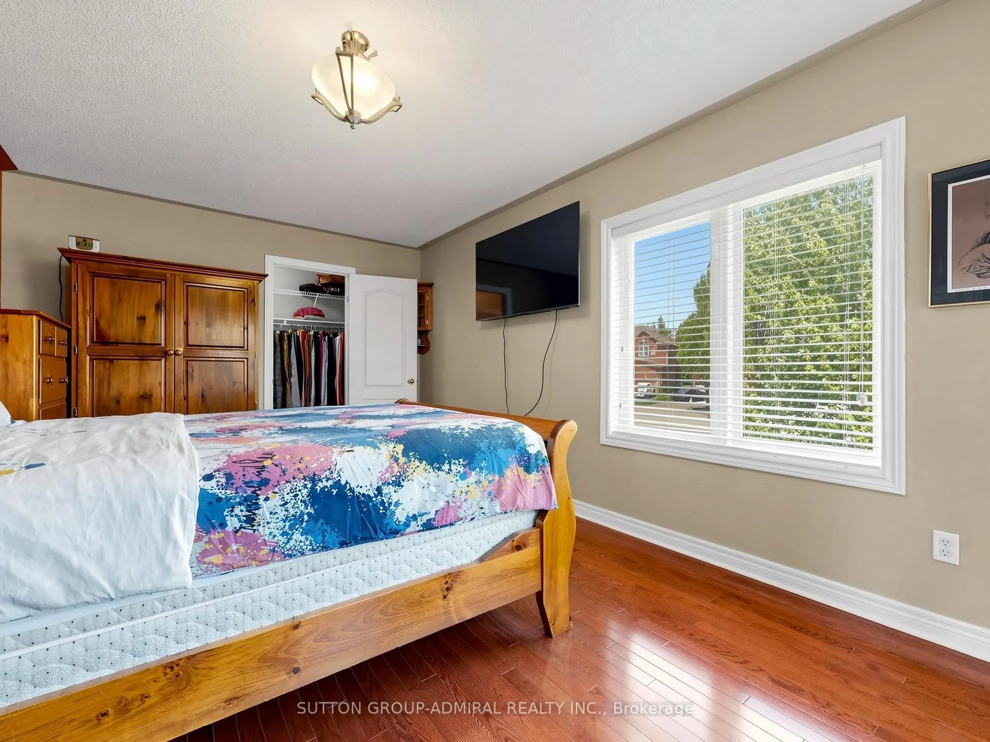 22 Canyon Hill Avenue