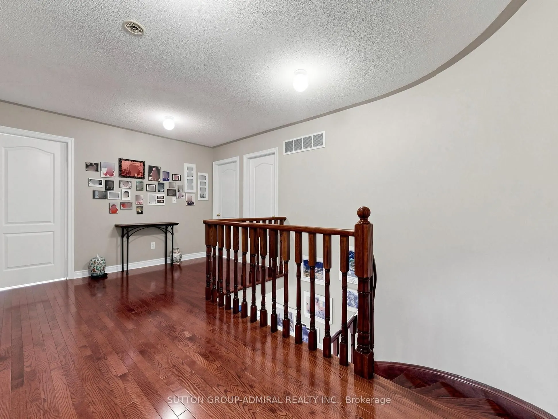 22 Canyon Hill Avenue