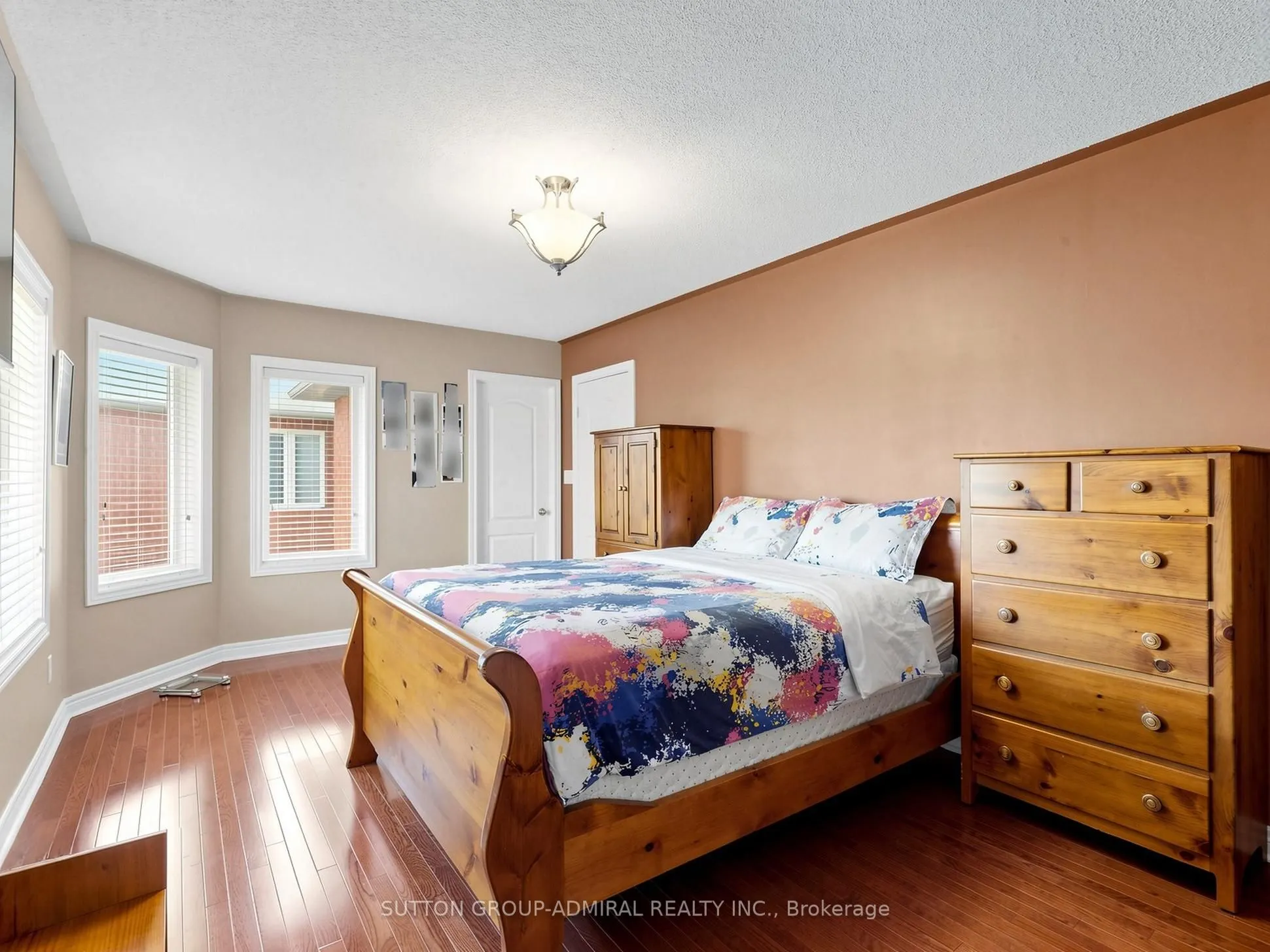 22 Canyon Hill Avenue