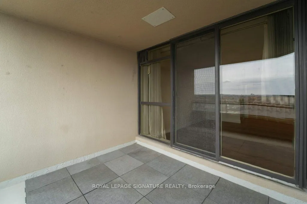 22 Clarissa Drive #1404