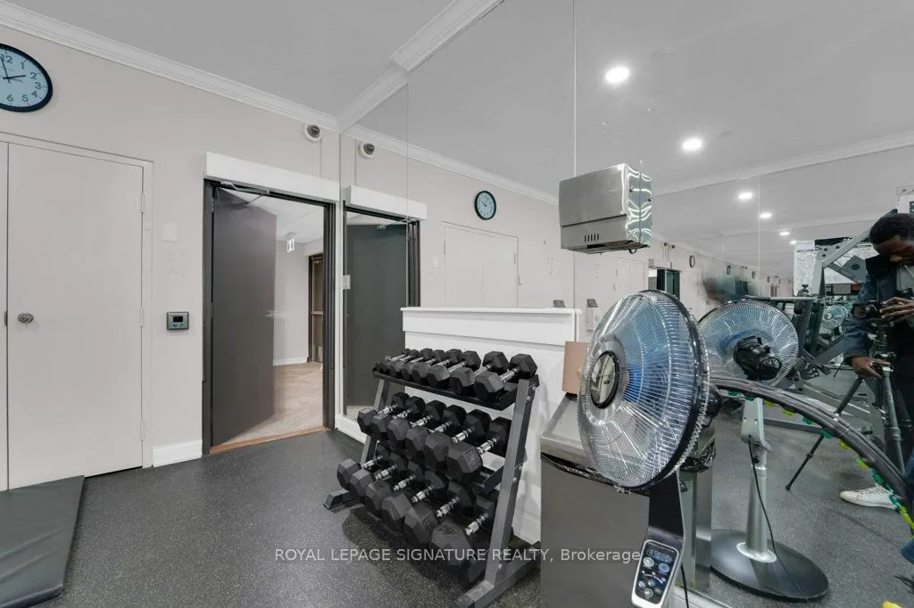 22 Clarissa Drive #1404