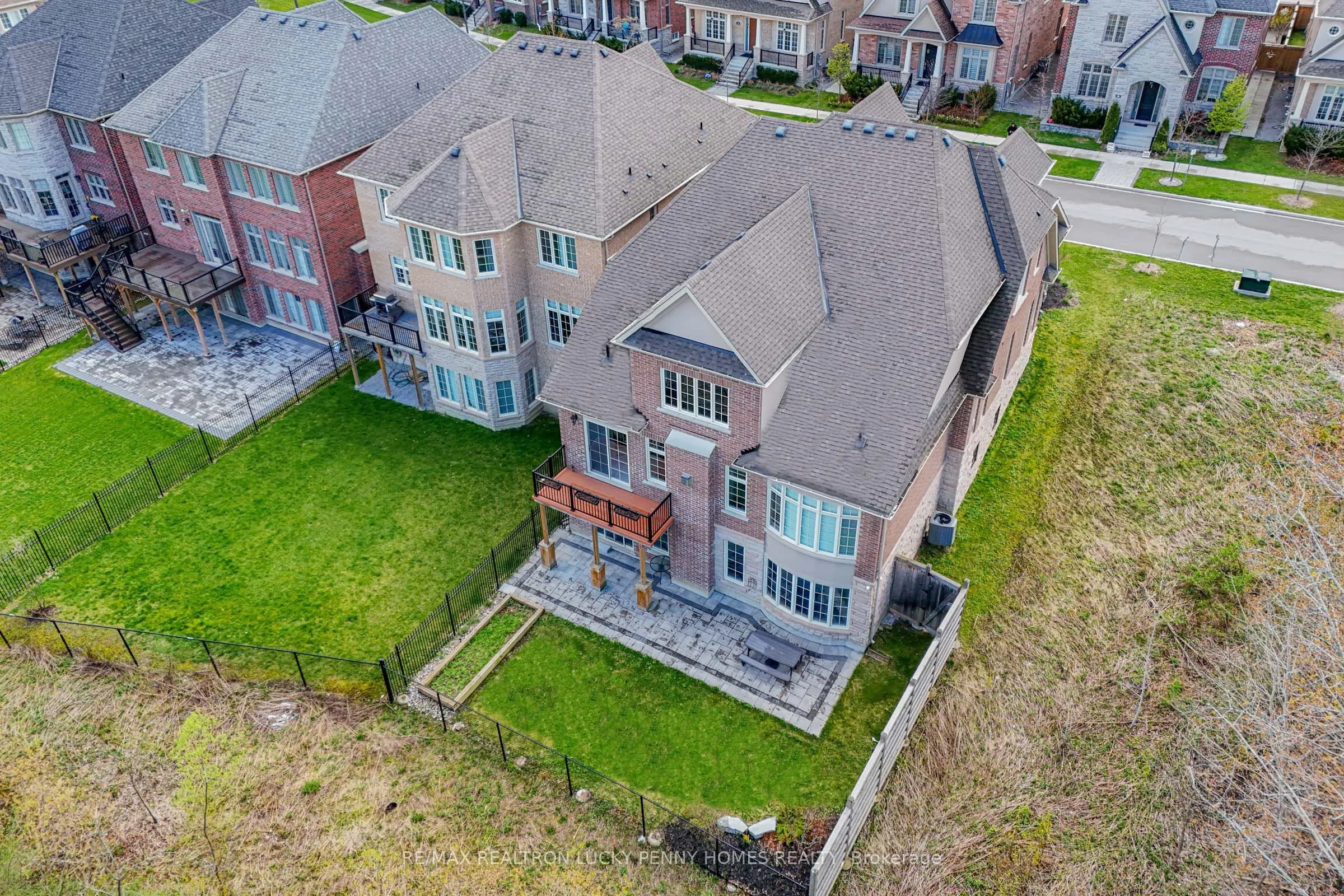 15 Tralee Court