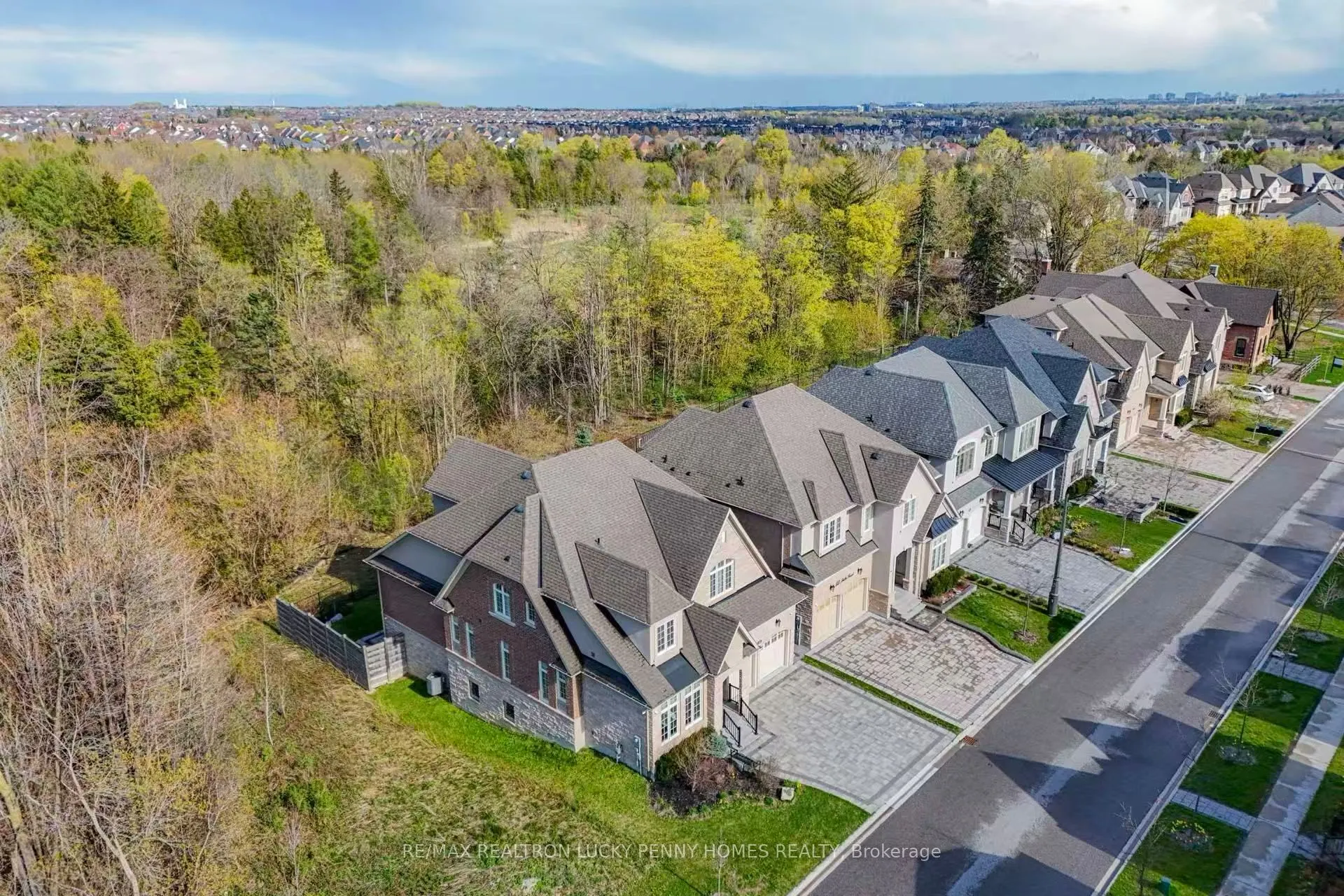 15 Tralee Court