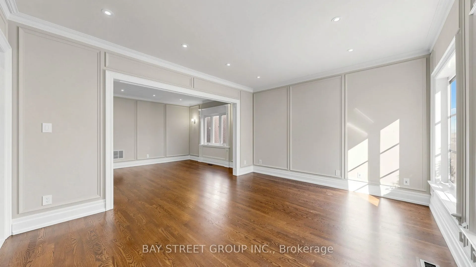 50 Lytton Boulevard