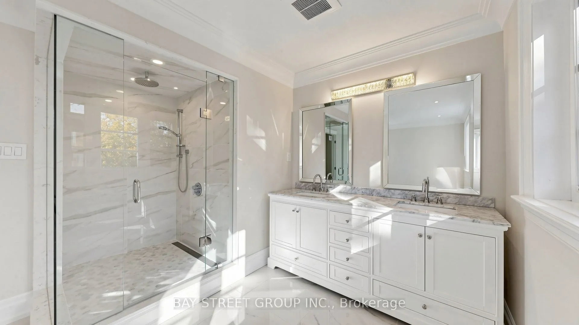 50 Lytton Boulevard