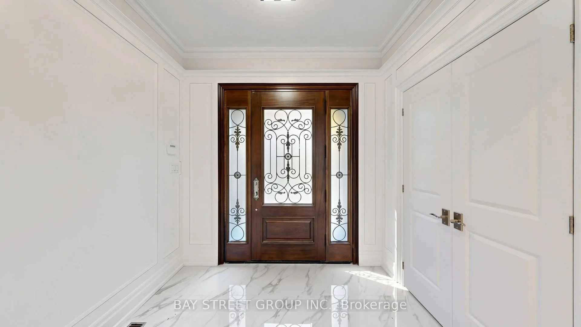 50 Lytton Boulevard