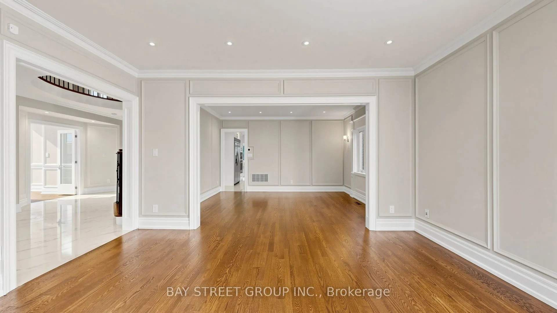 50 Lytton Boulevard
