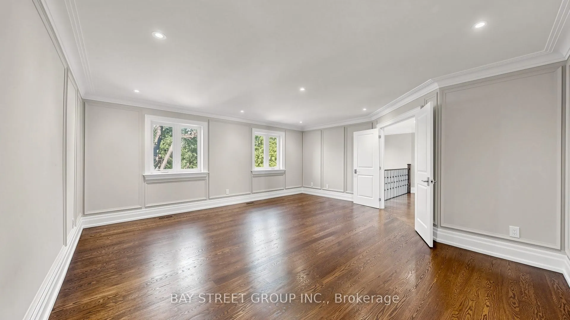 50 Lytton Boulevard