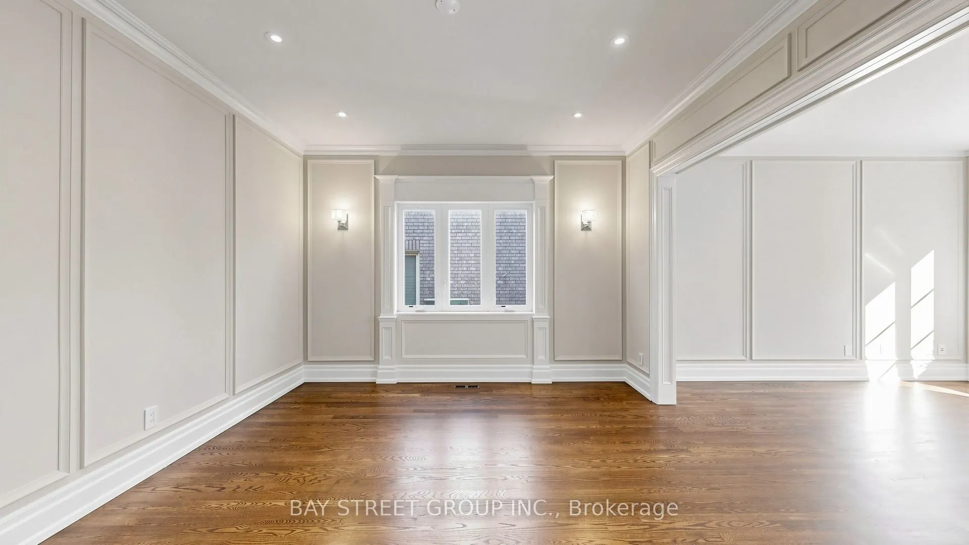 50 Lytton Boulevard