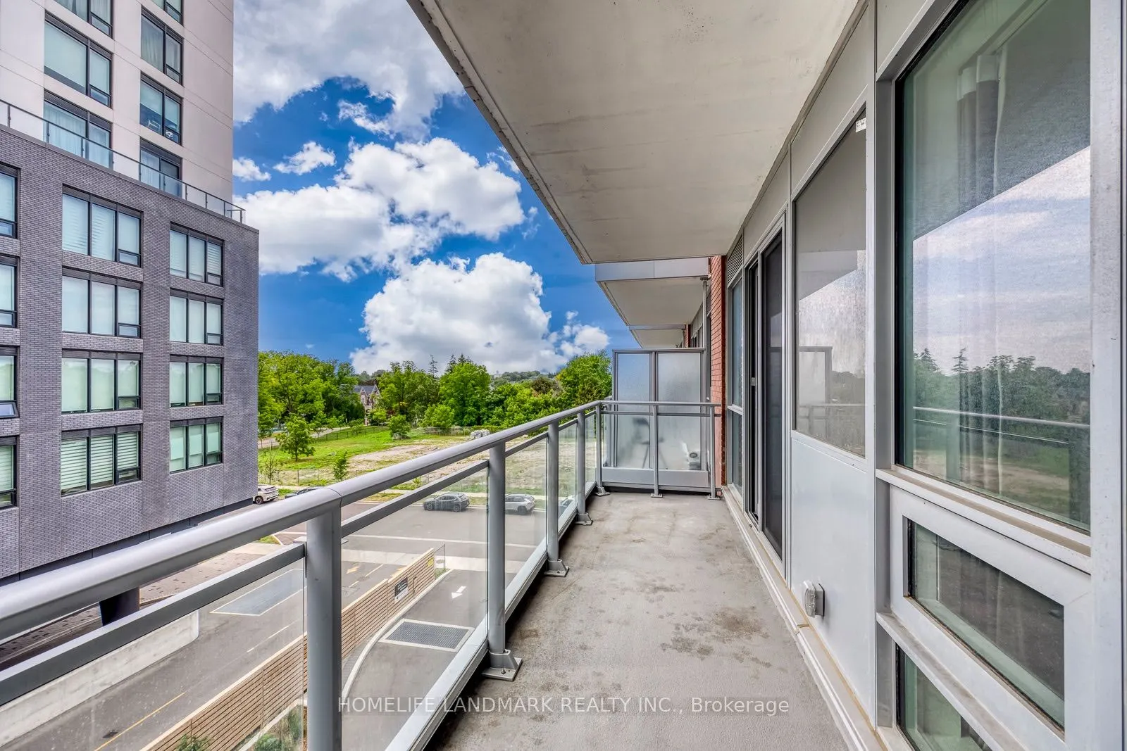 8888 Yonge Street #307