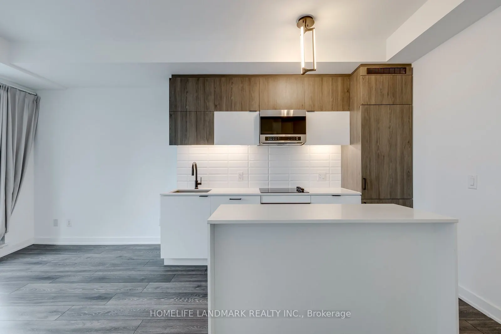 8888 Yonge Street #307