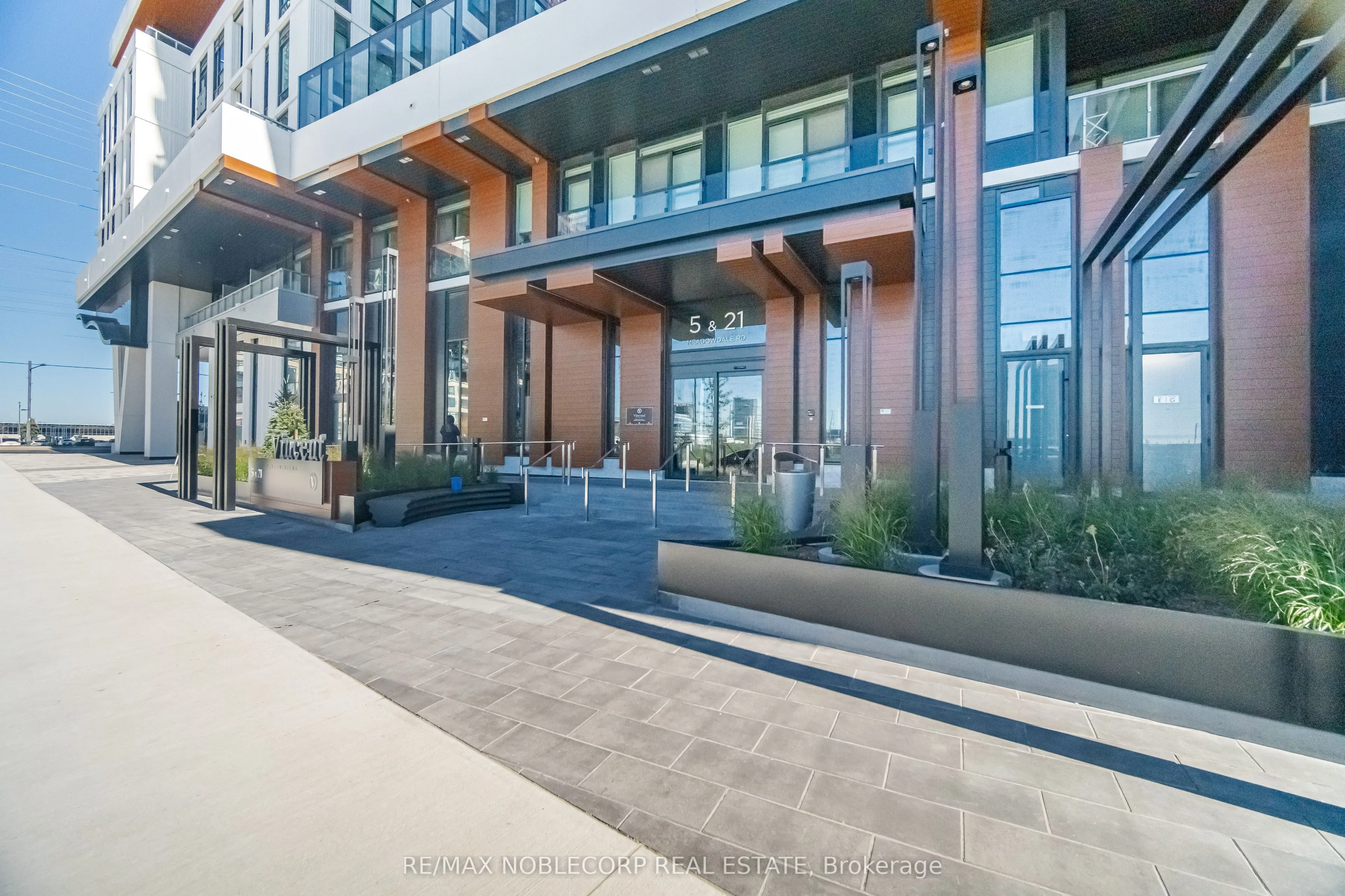 5 Meadowdale Road #2501