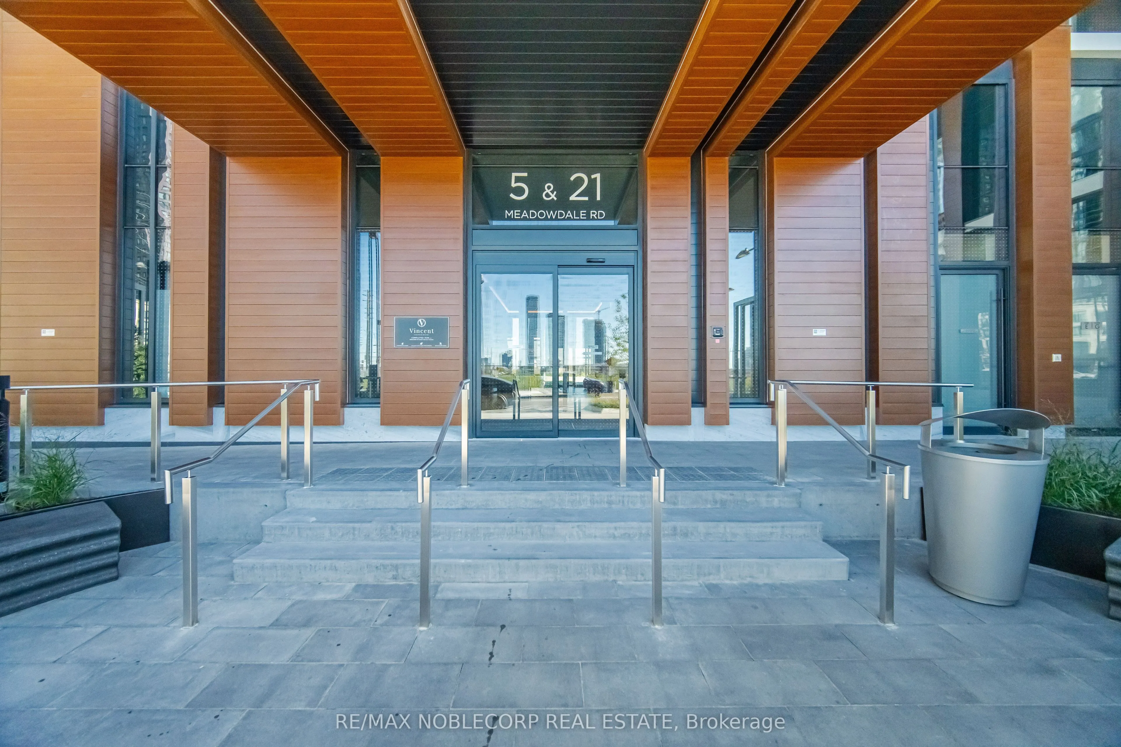 5 Meadowdale Road #2501