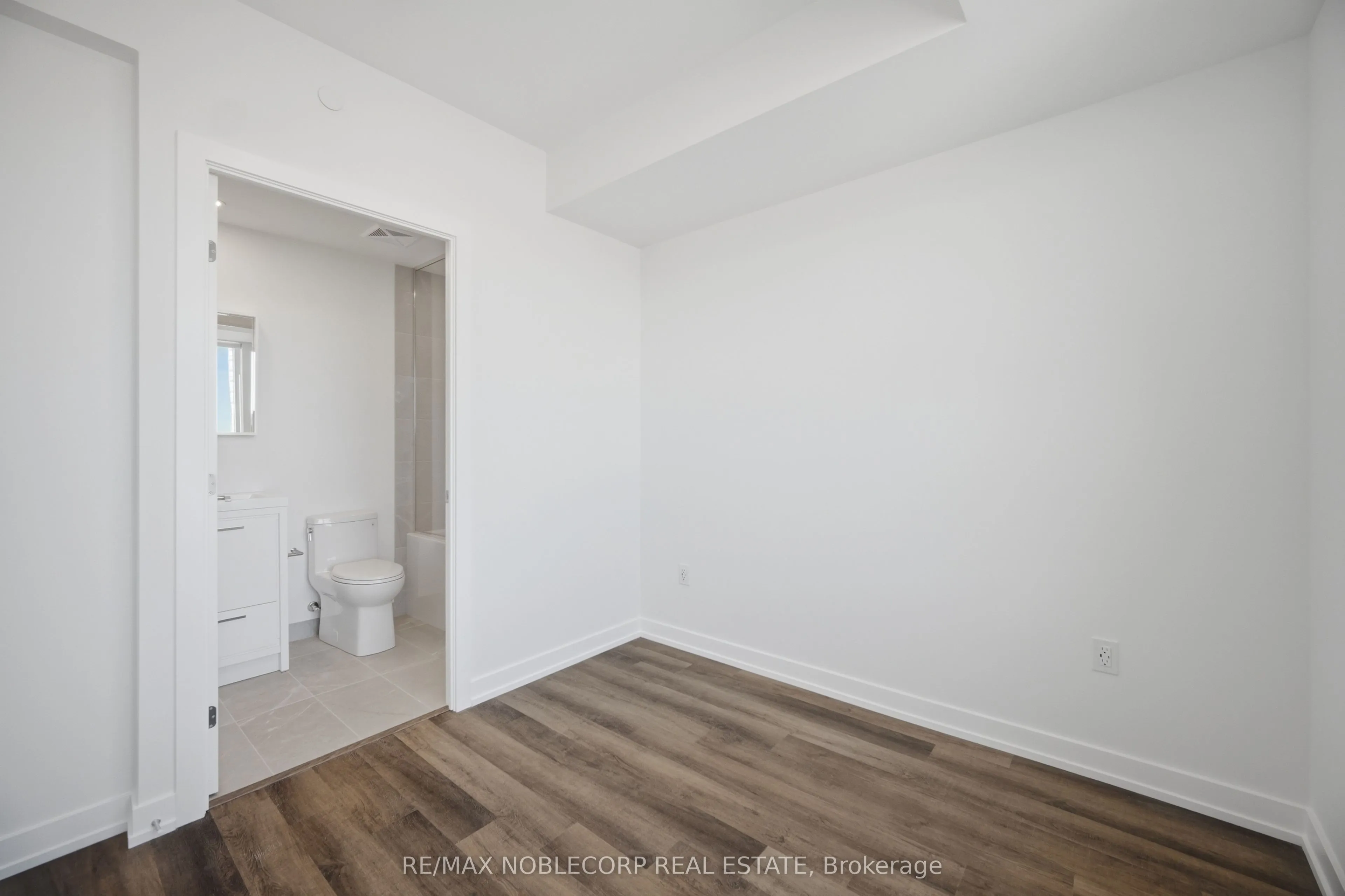 5 Meadowdale Road #2501
