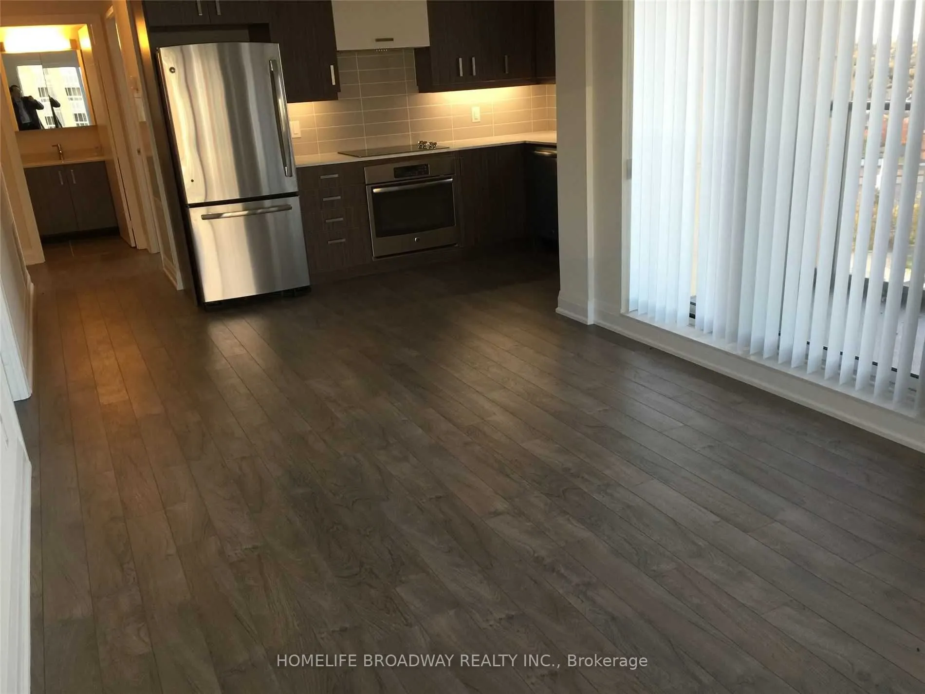 18 Uptown Drive #1702