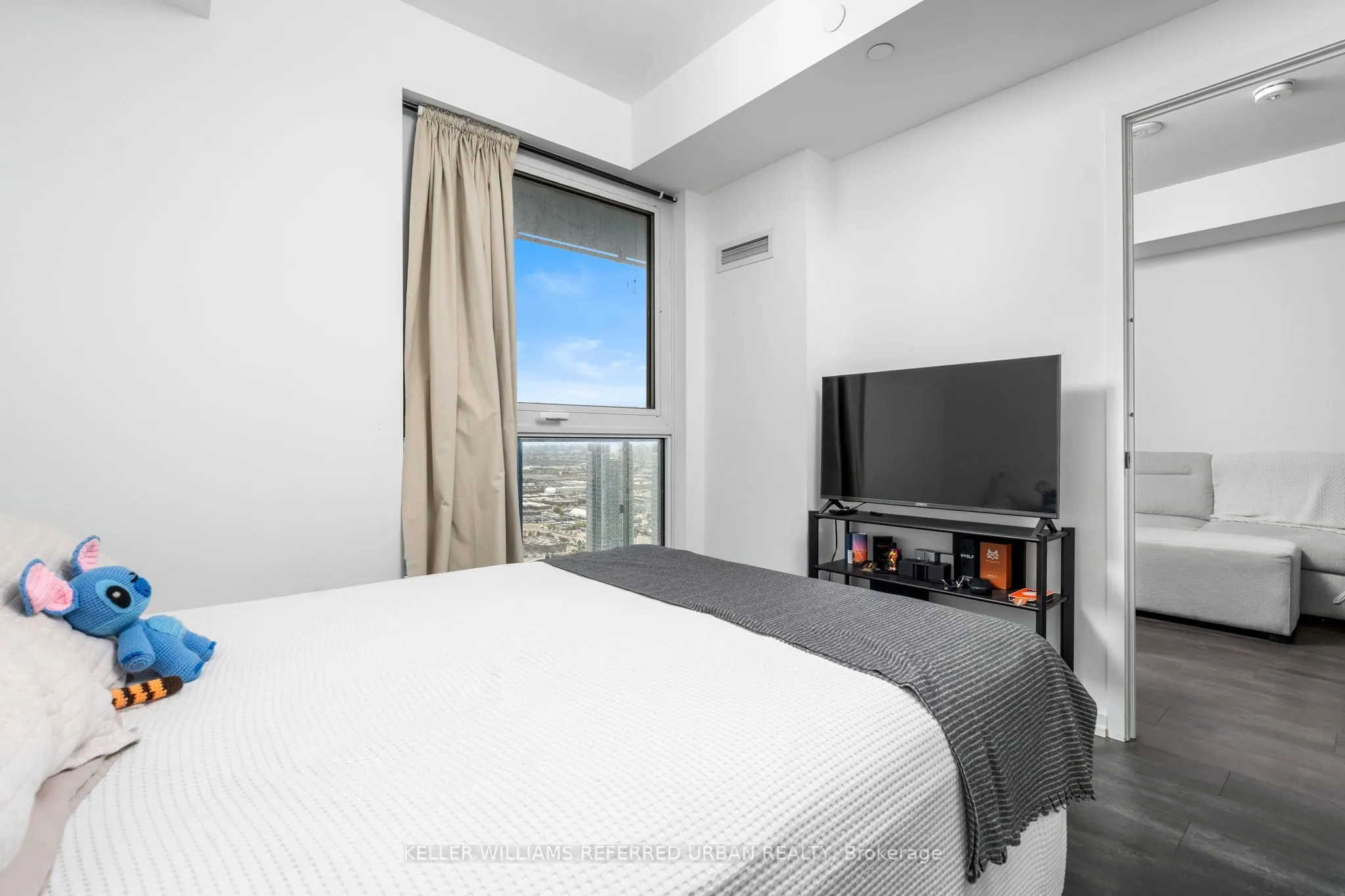 7890 Jane Street #4510