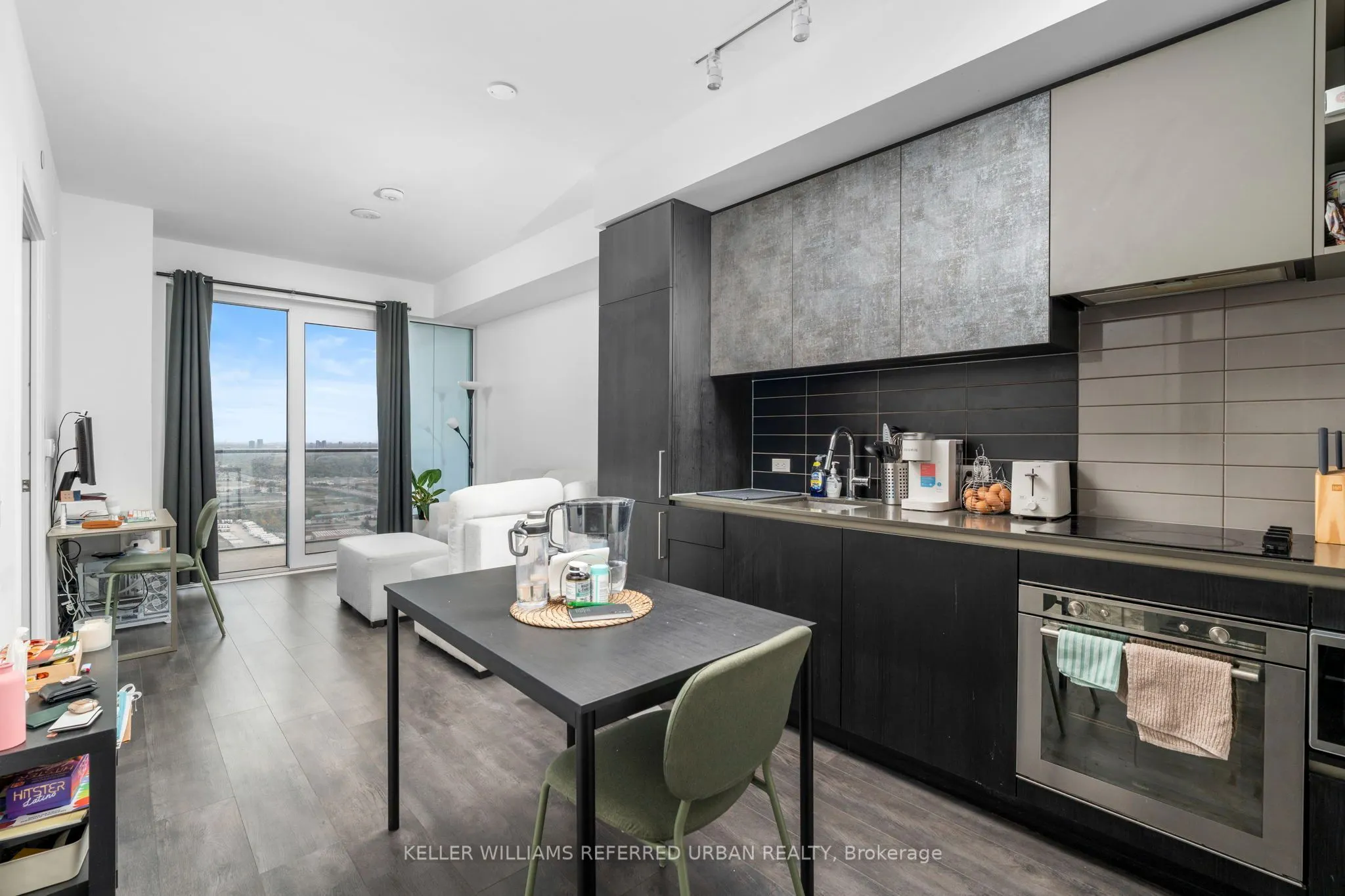 7890 Jane Street #4510