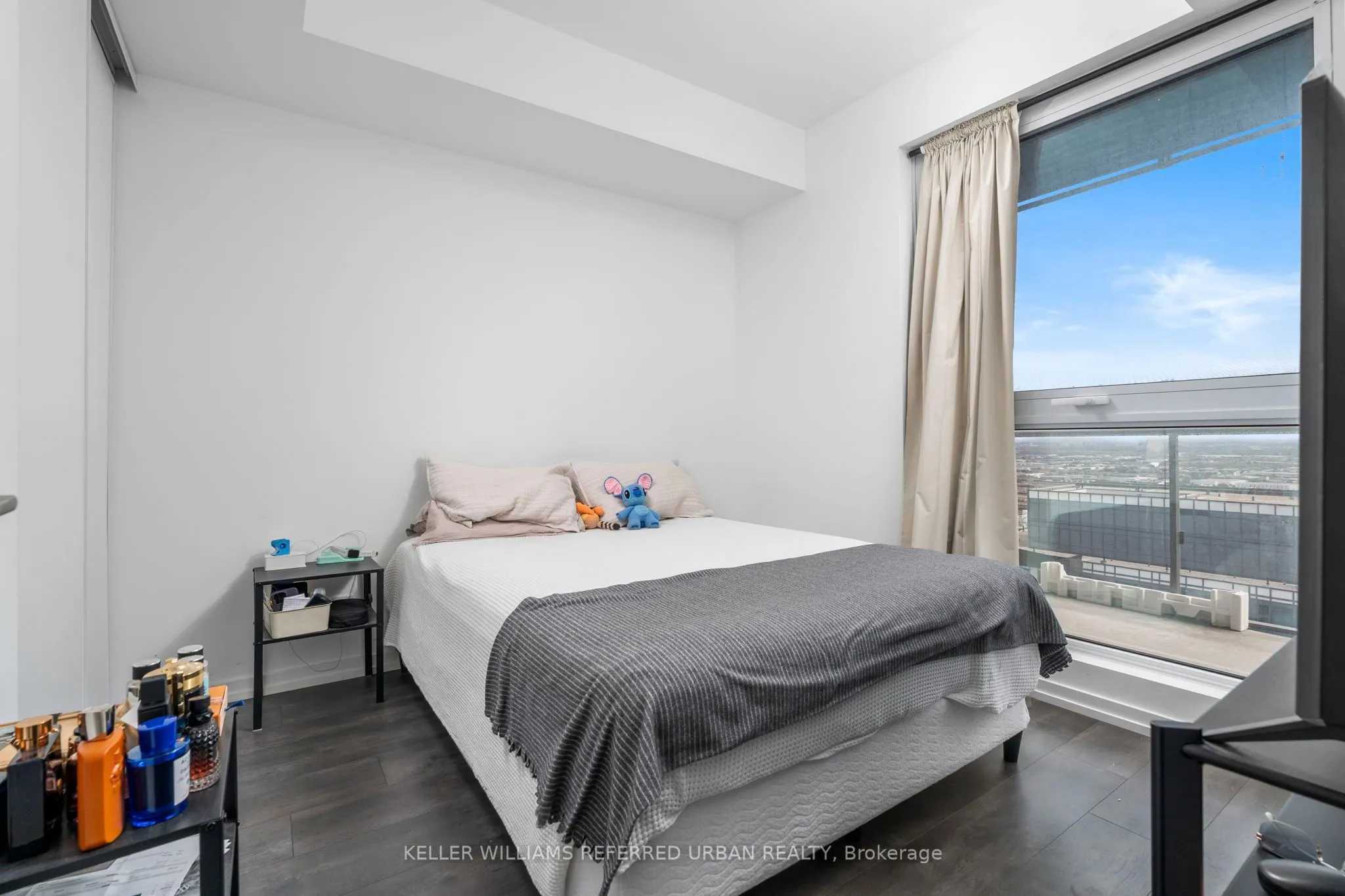 7890 Jane Street #4510