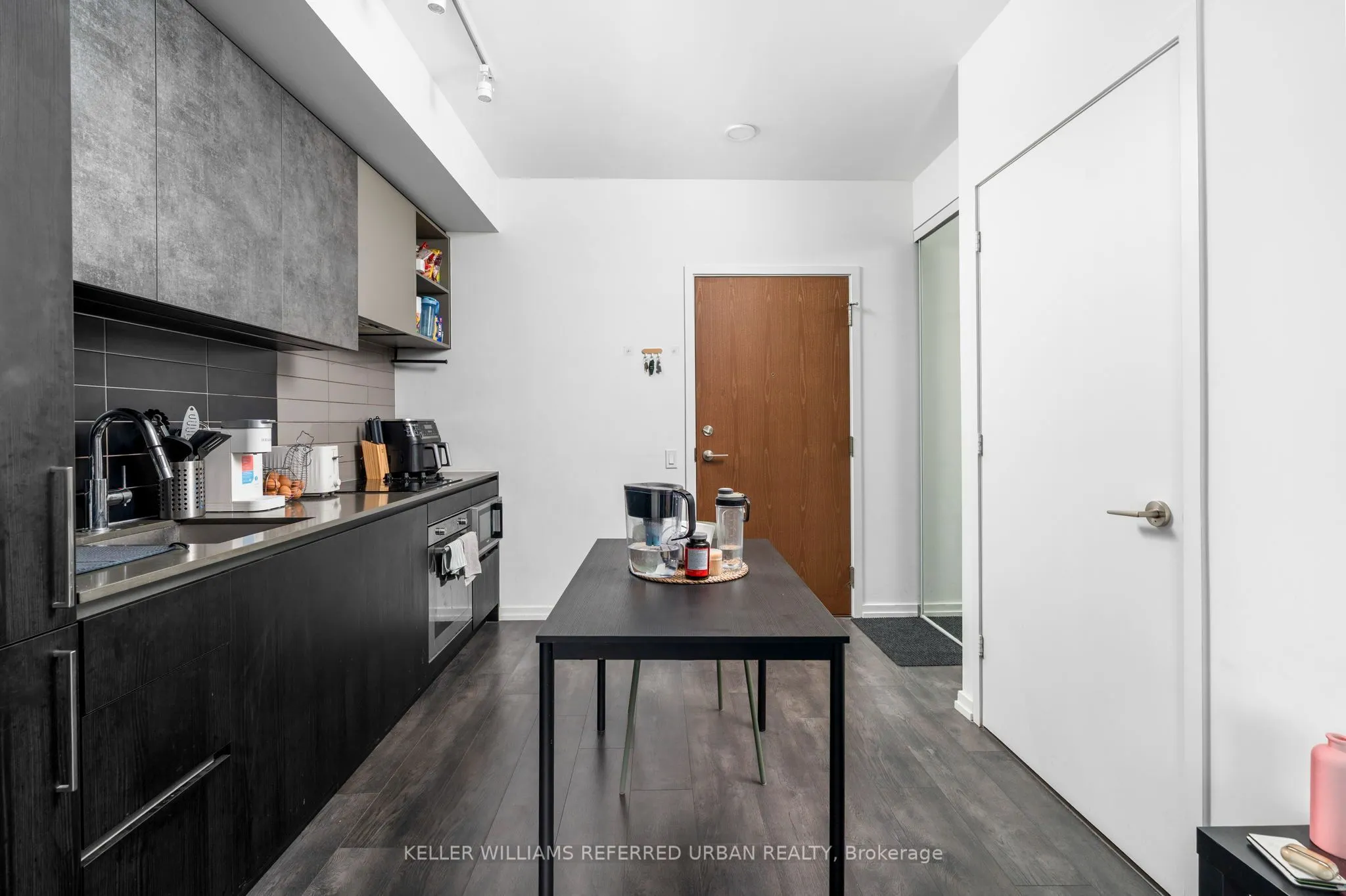 7890 Jane Street #4510
