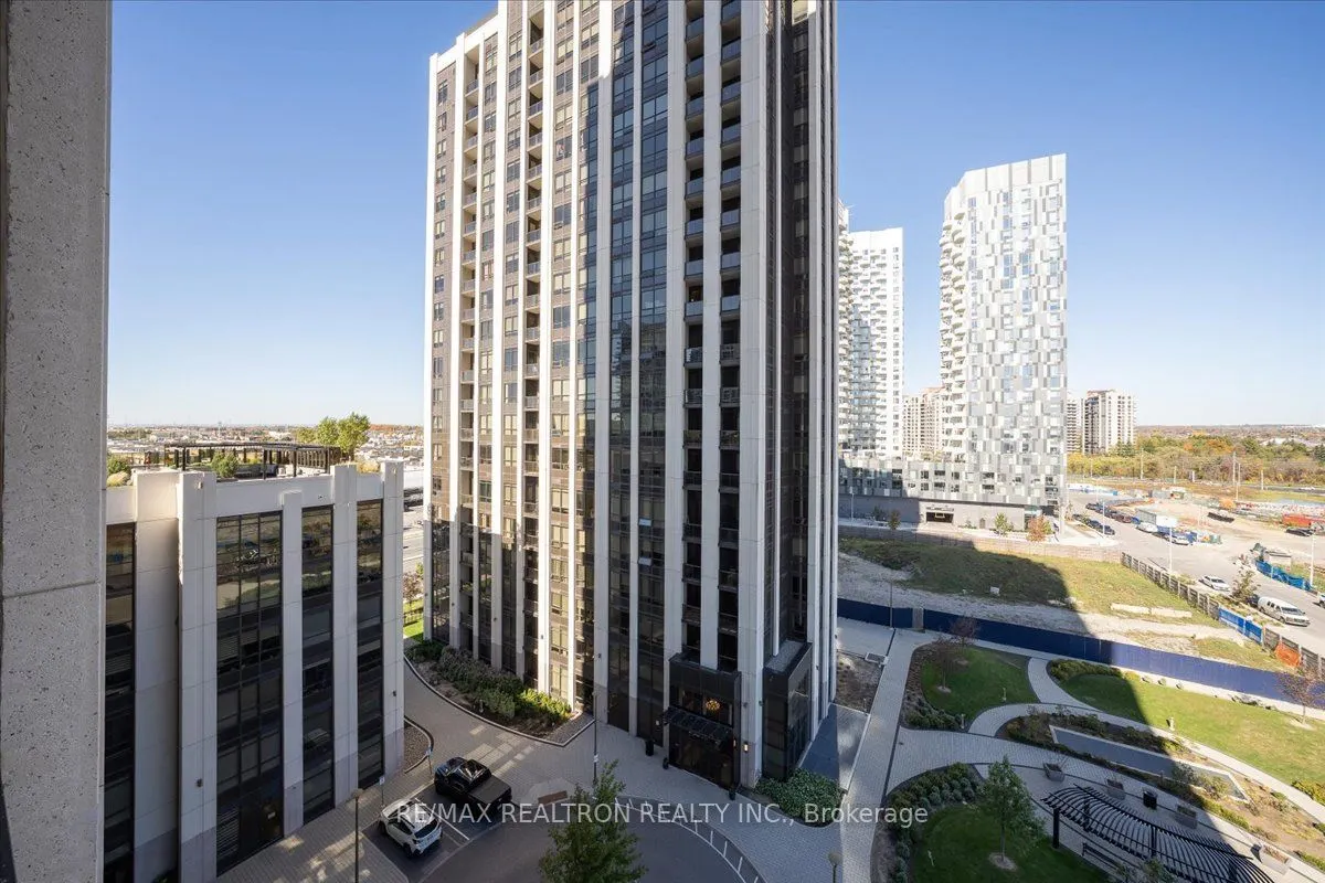 9075 Jane Street #802