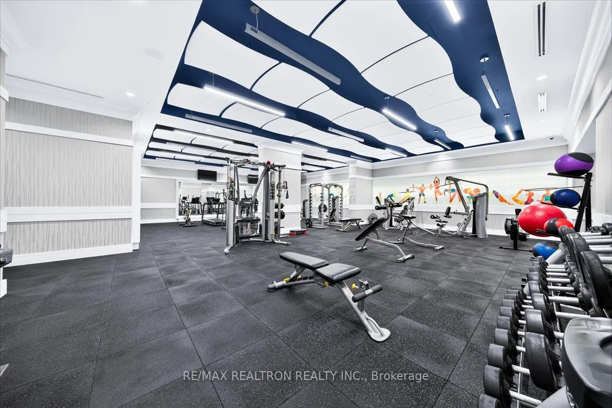 9075 Jane Street #802