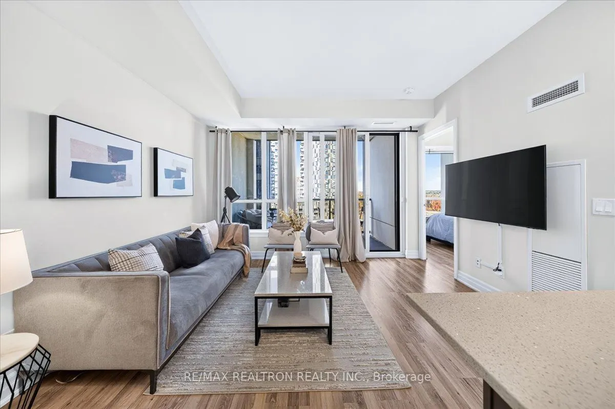 9075 Jane Street #802