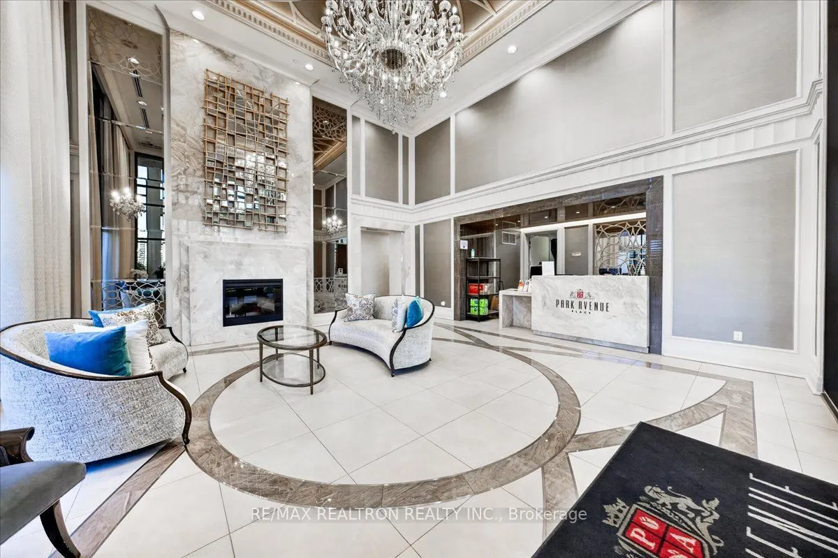 9075 Jane Street #802