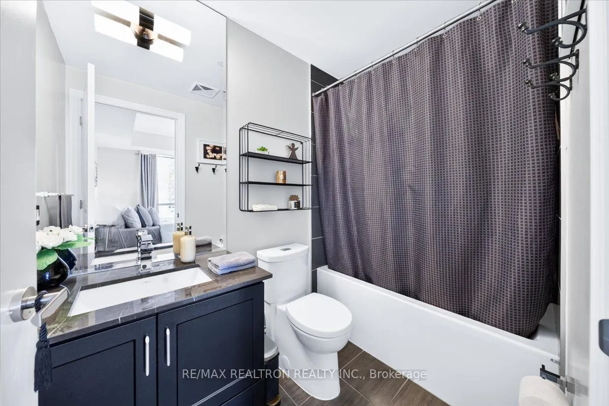 9075 Jane Street #802