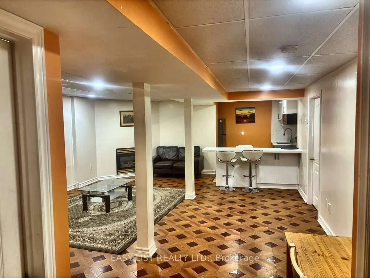31 Canyon Creek Avenue