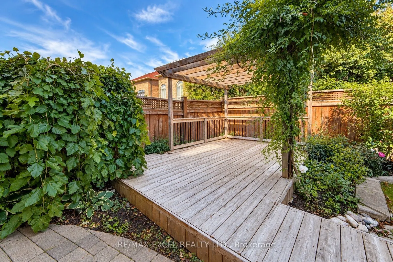 35 Stoneheath Crescent
