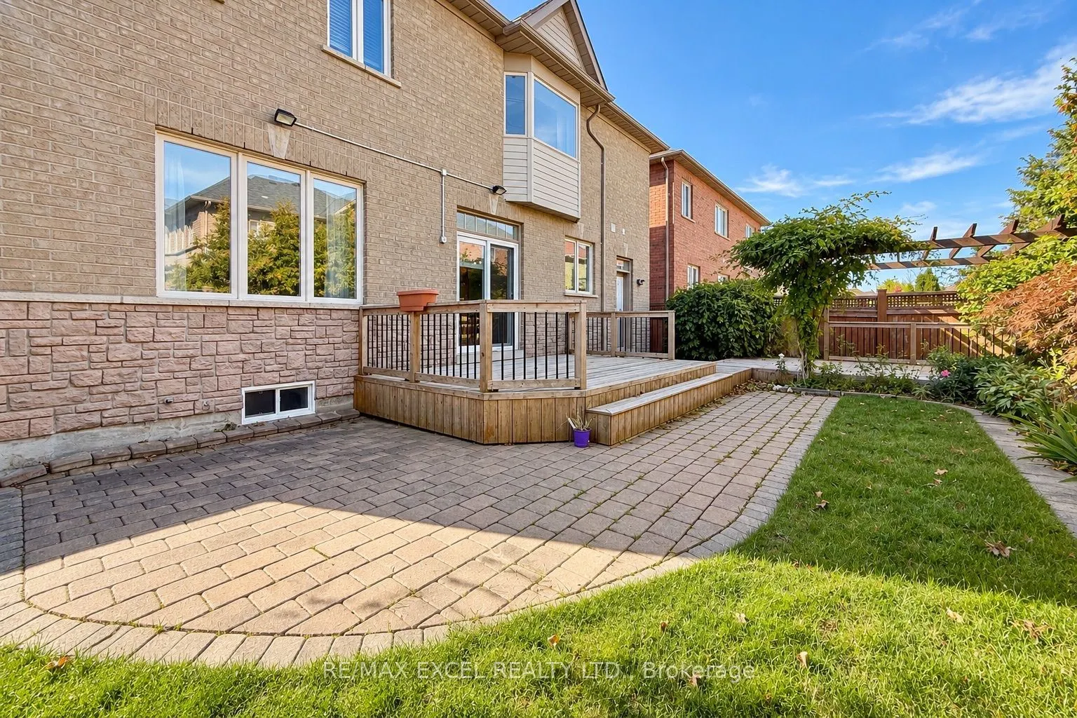 35 Stoneheath Crescent