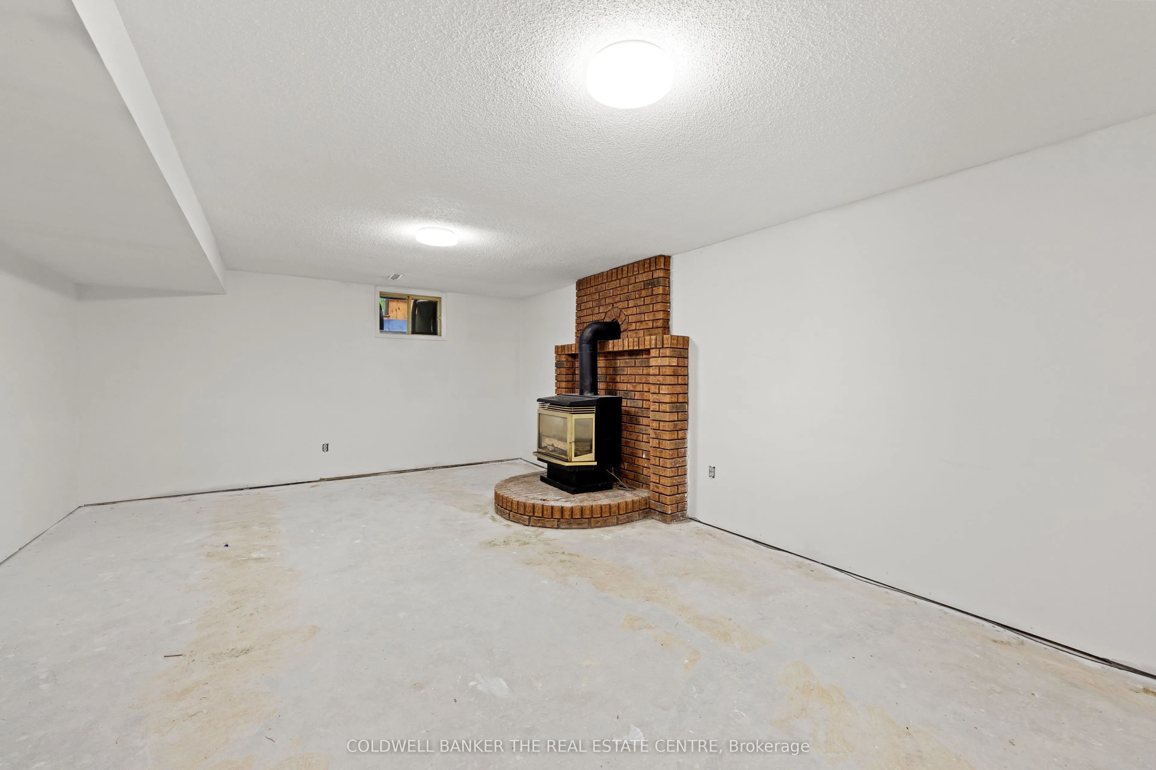 3211 Cowan Avenue