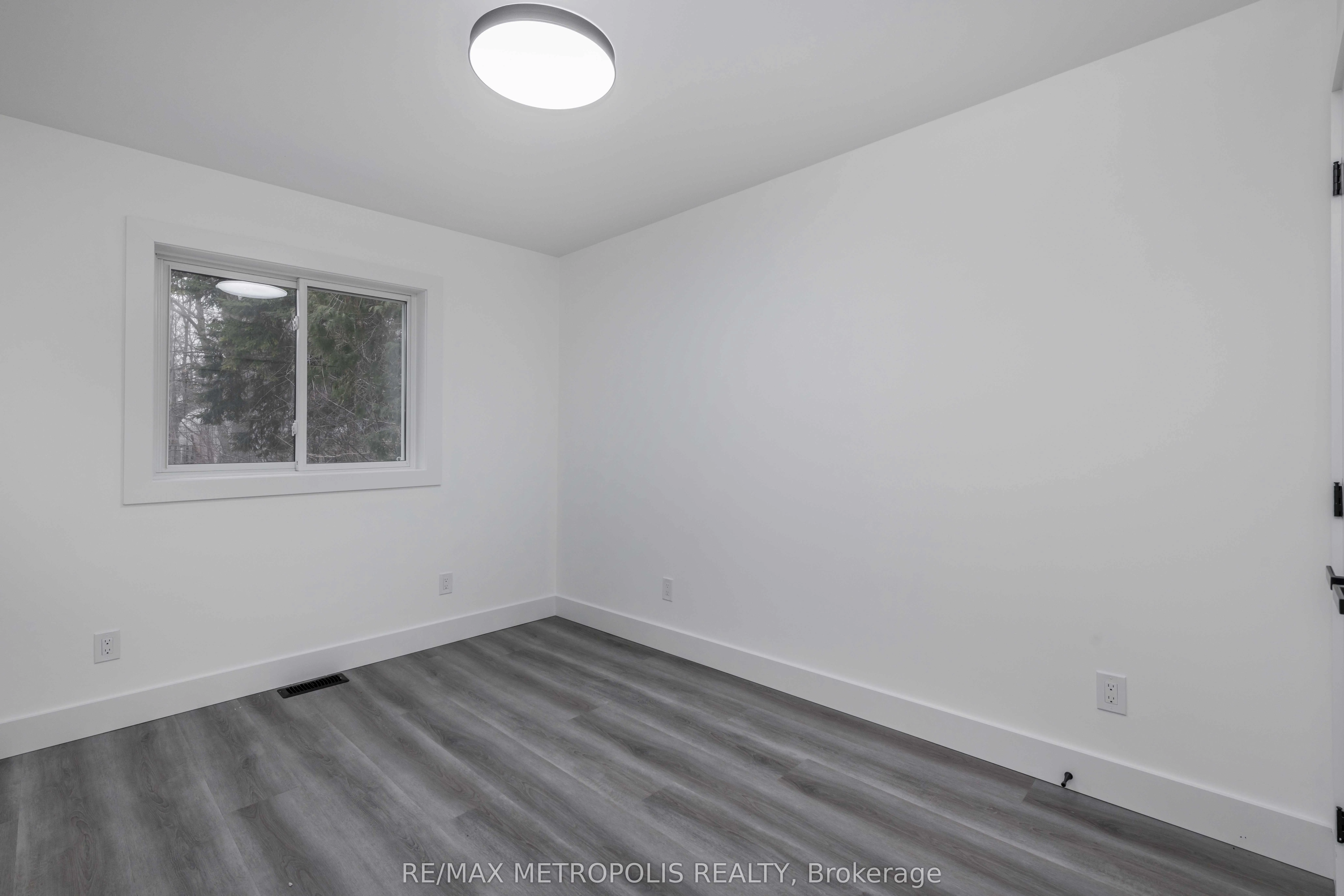 759 Innisfil Beach Road