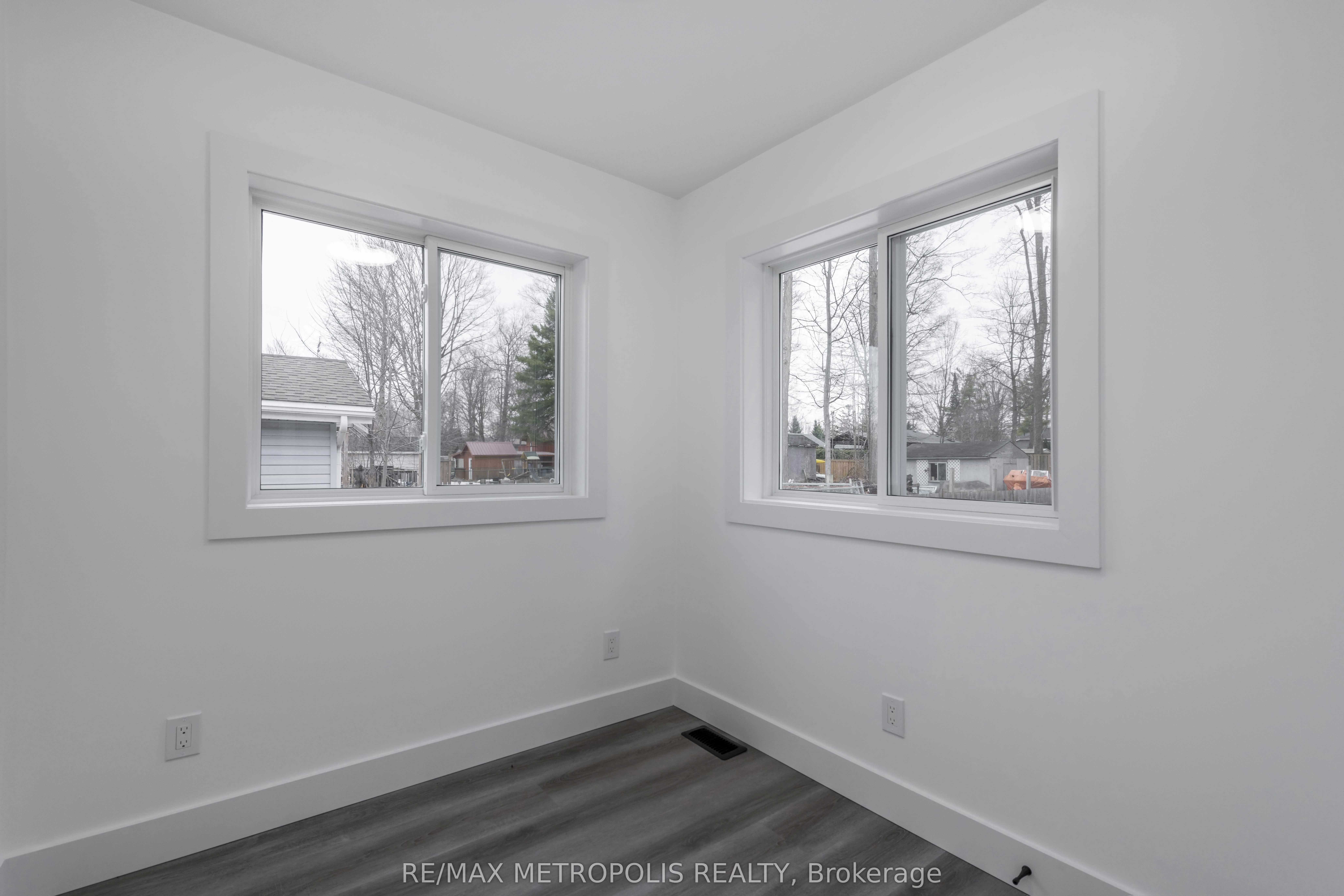 759 Innisfil Beach Road