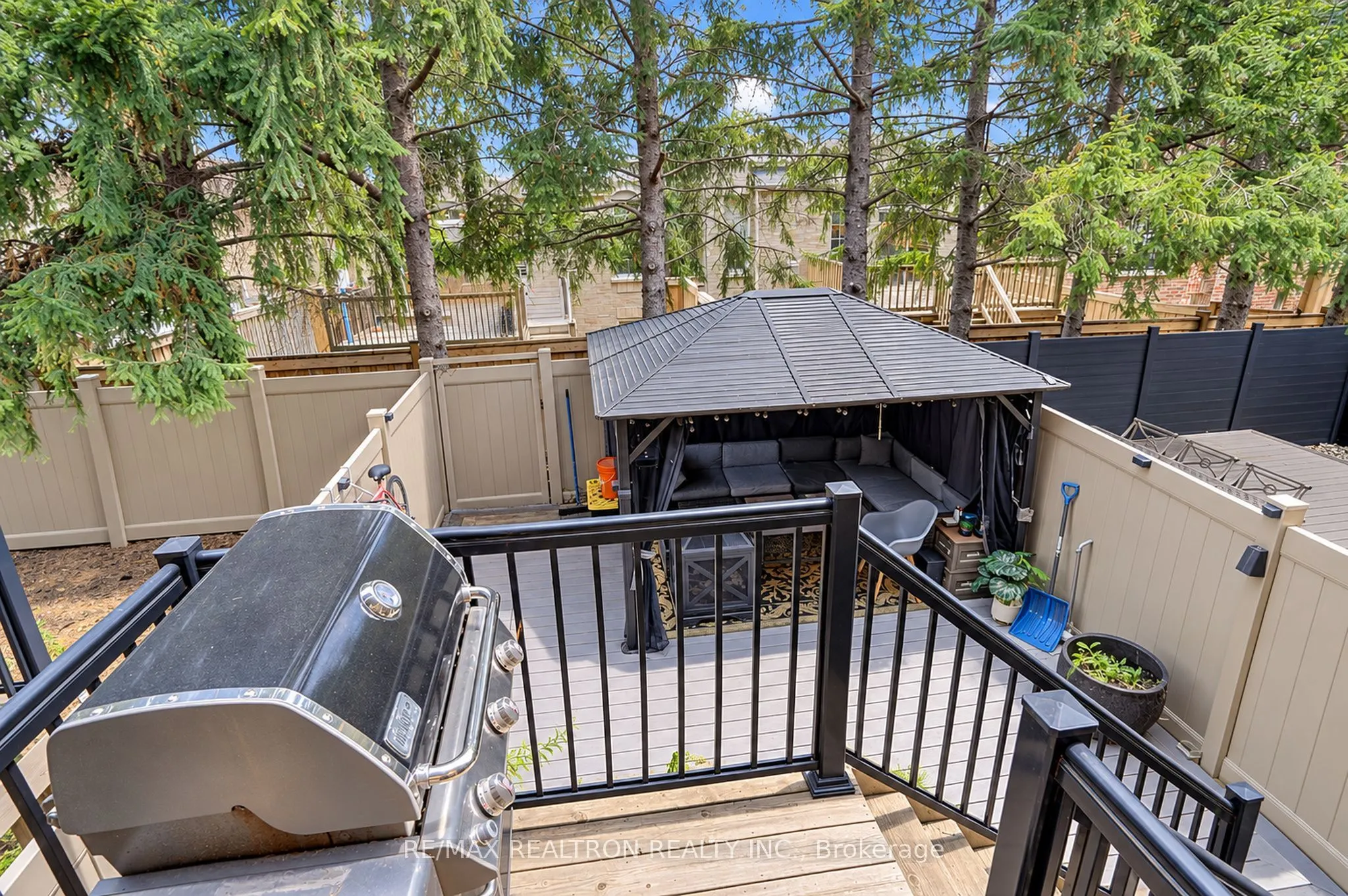 57 Armillo Place