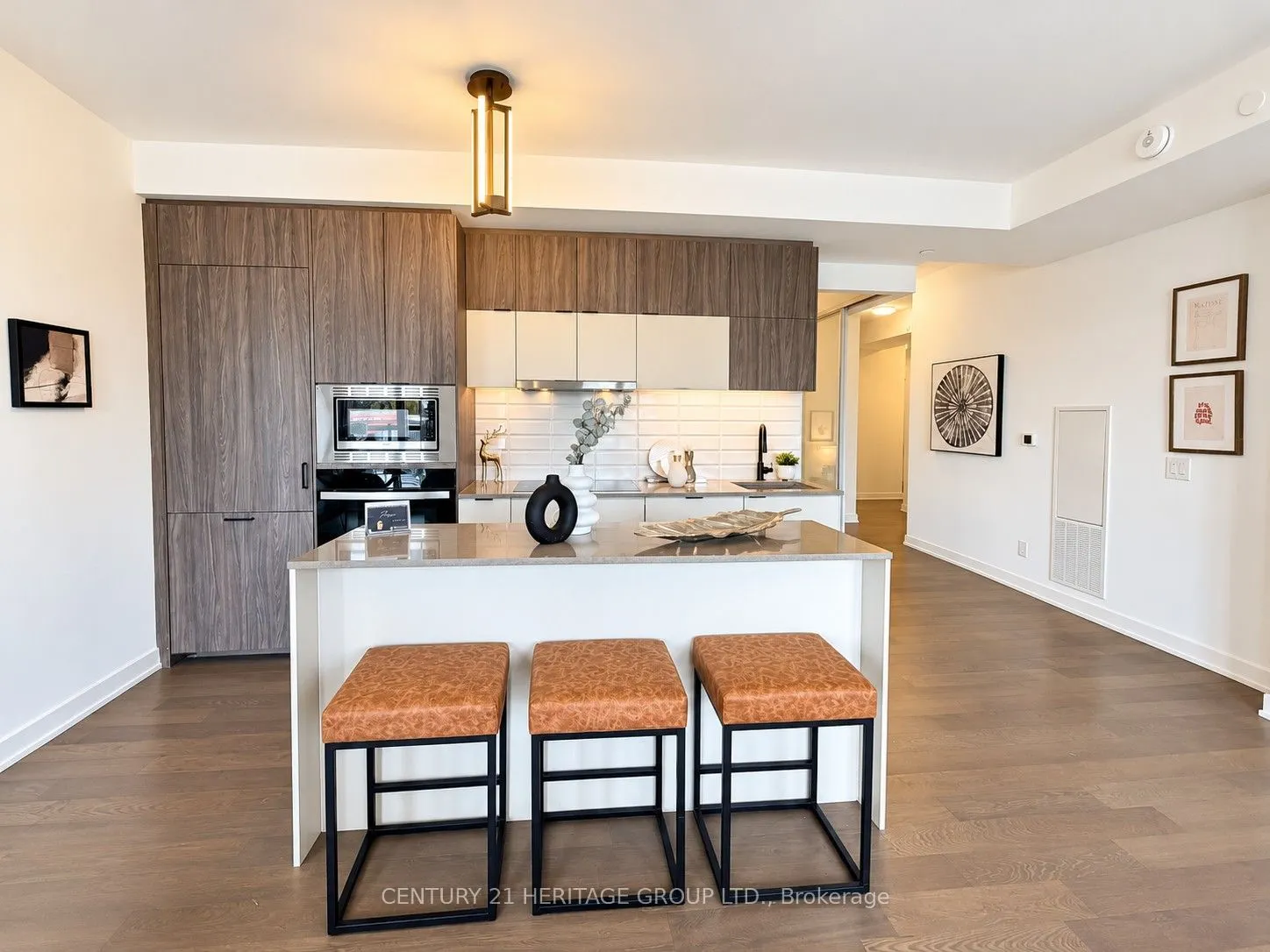 8888 Yonge Street #325