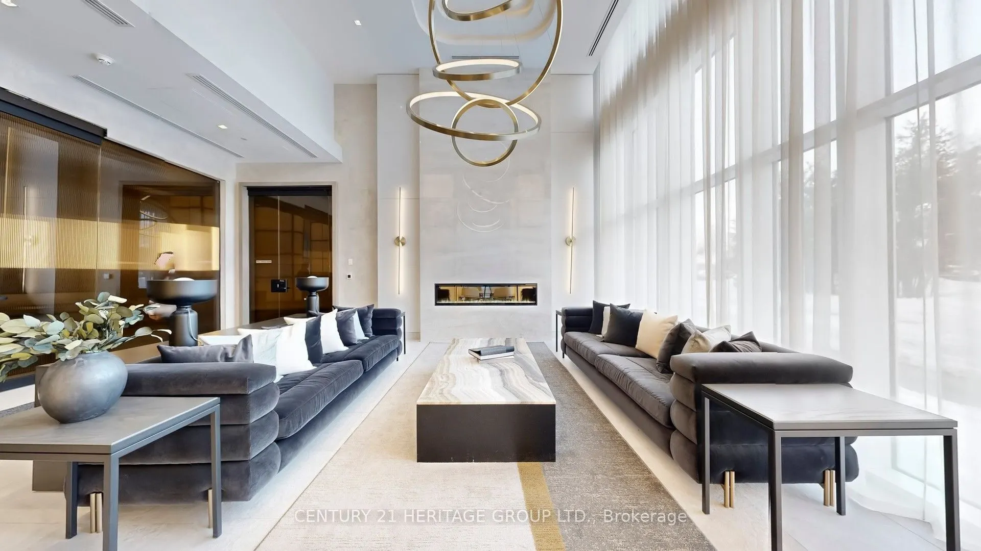 8888 Yonge Street #325