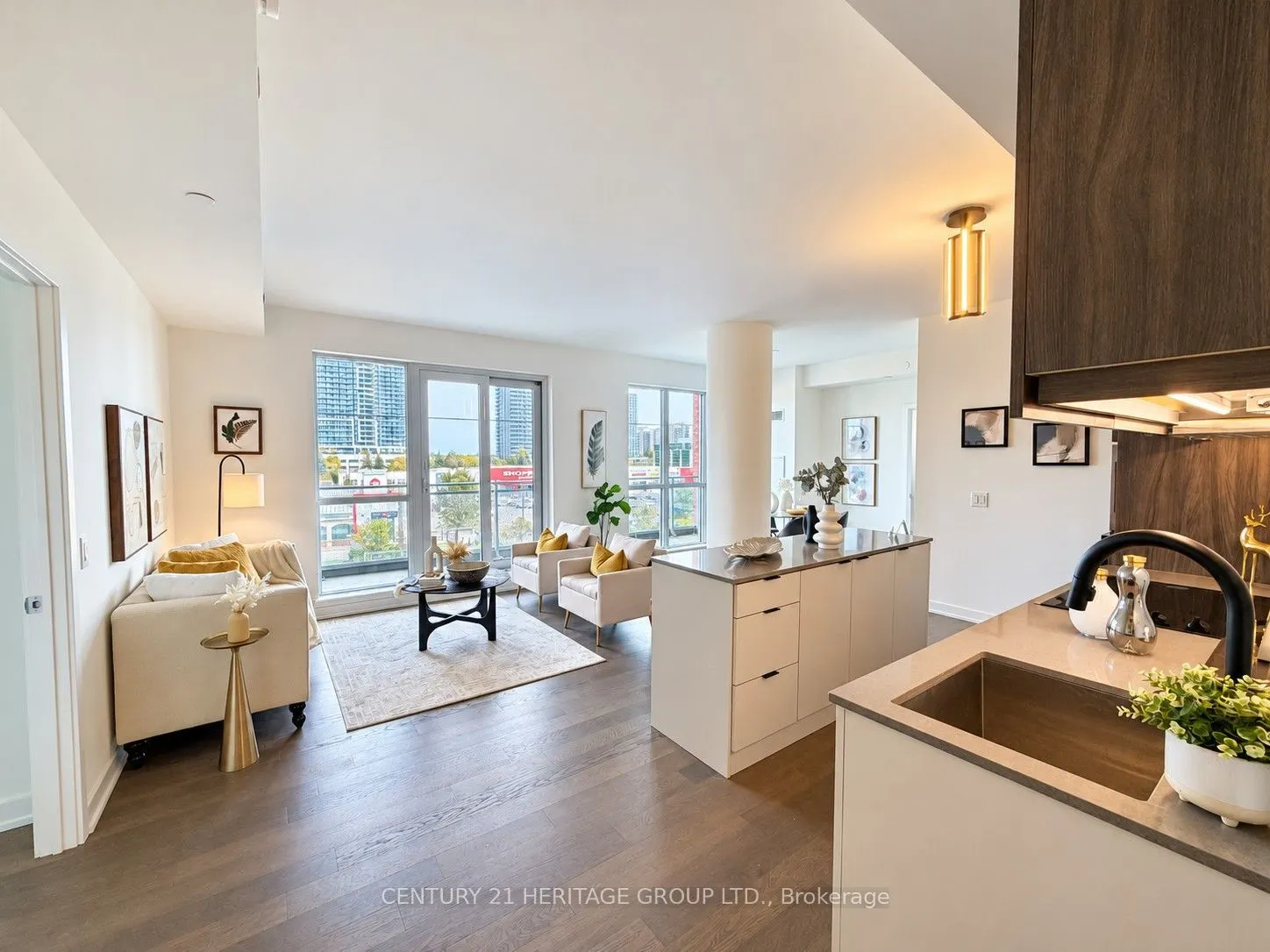 8888 Yonge Street #325