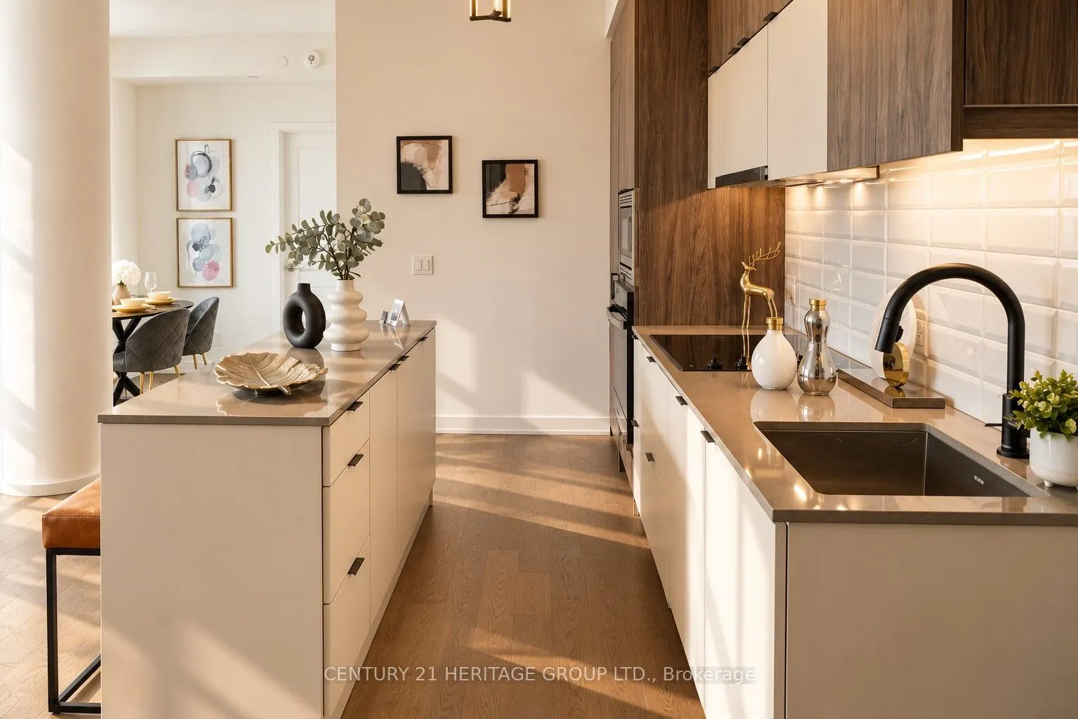 8888 Yonge Street #325