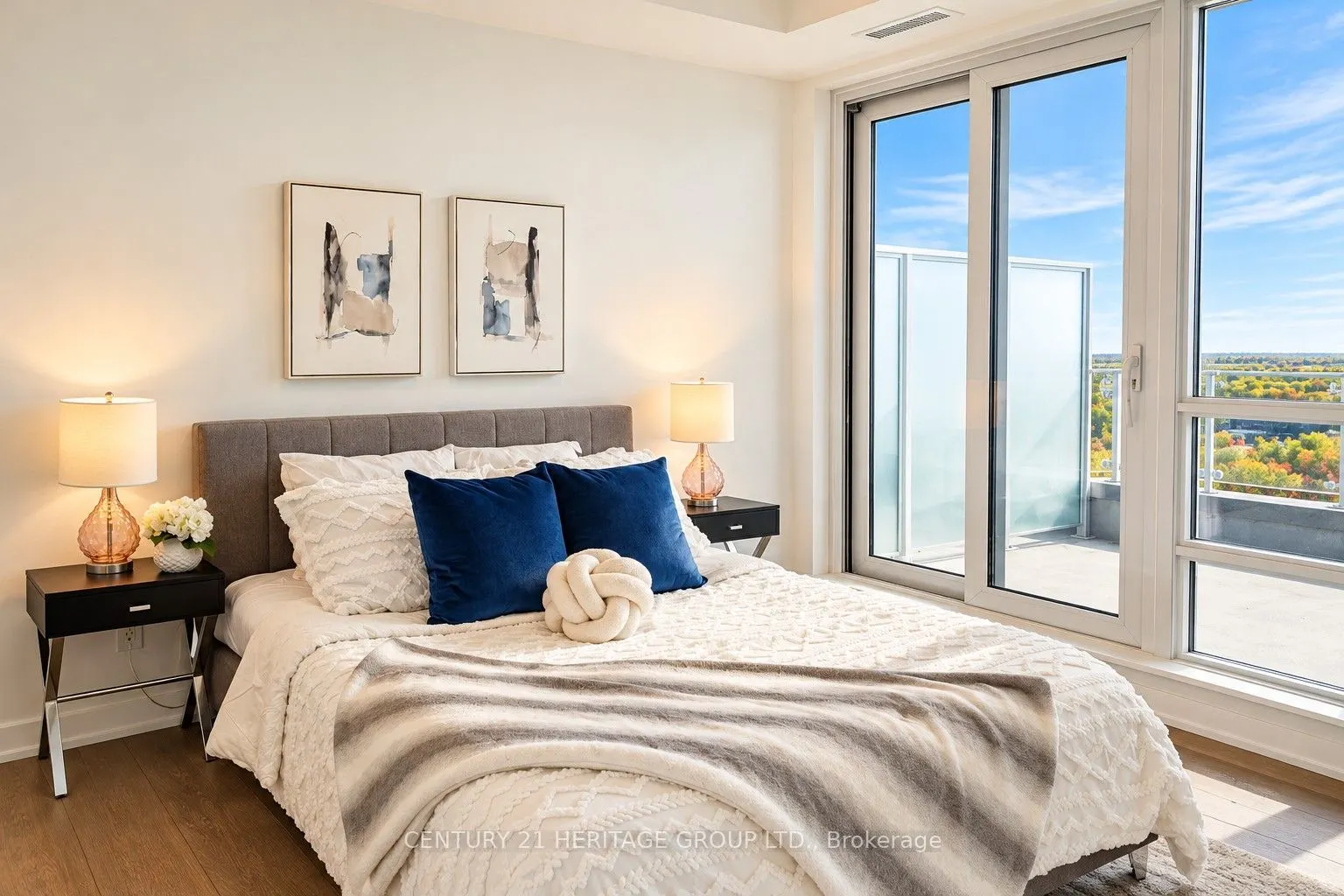 8888 Yonge Street #325