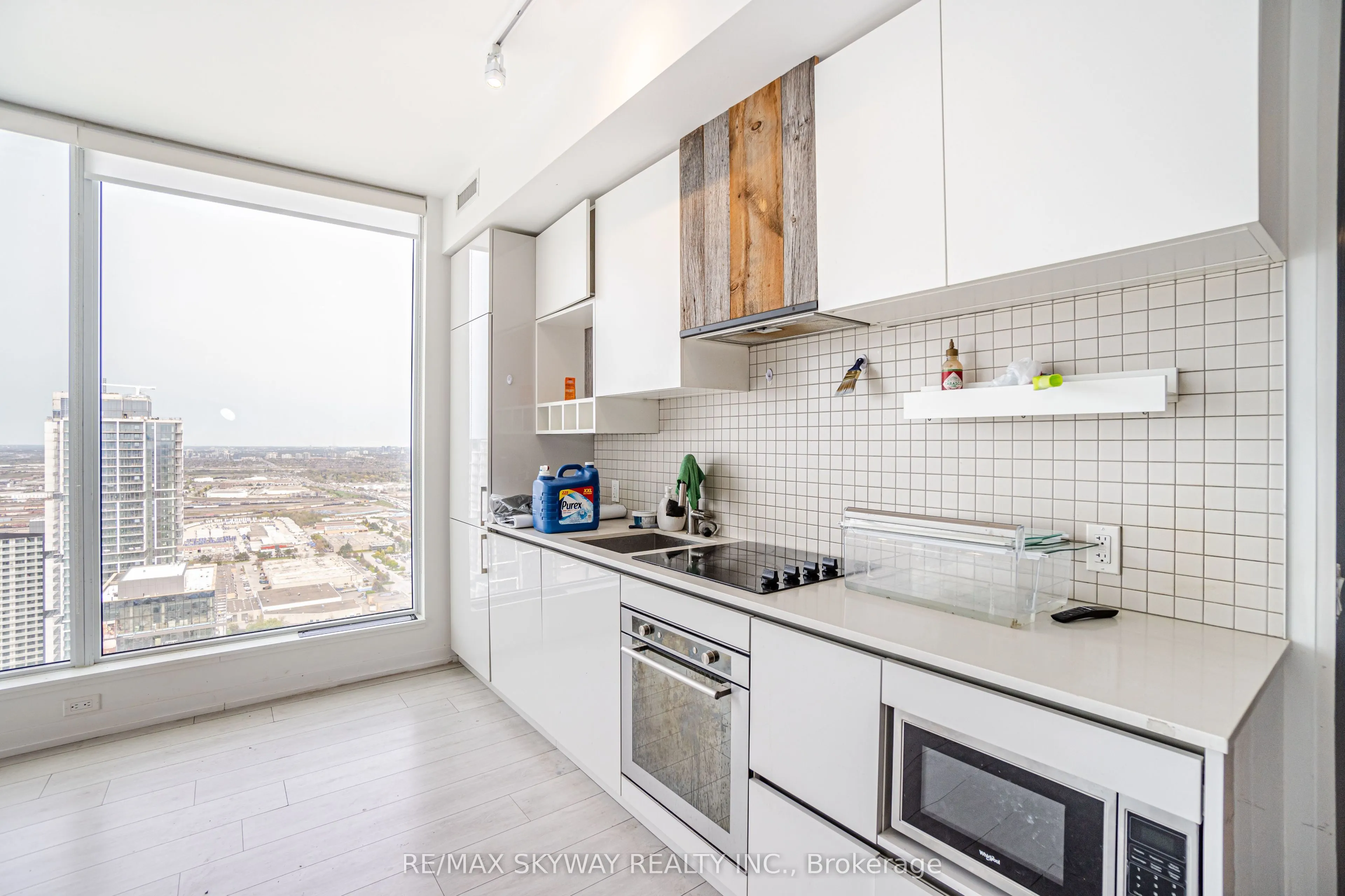 5 Buttermill Avenue #5702