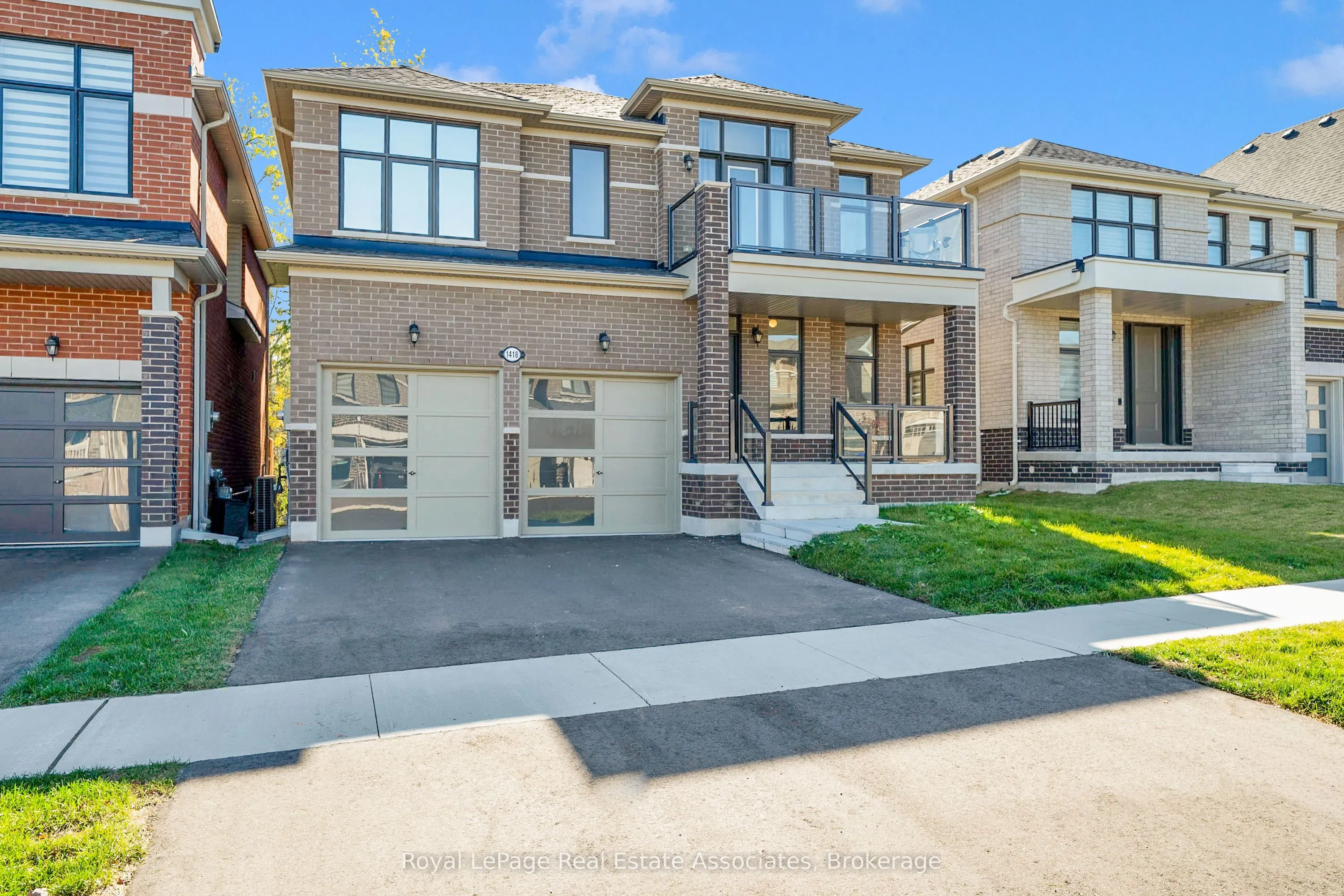 1418 Davis Loop