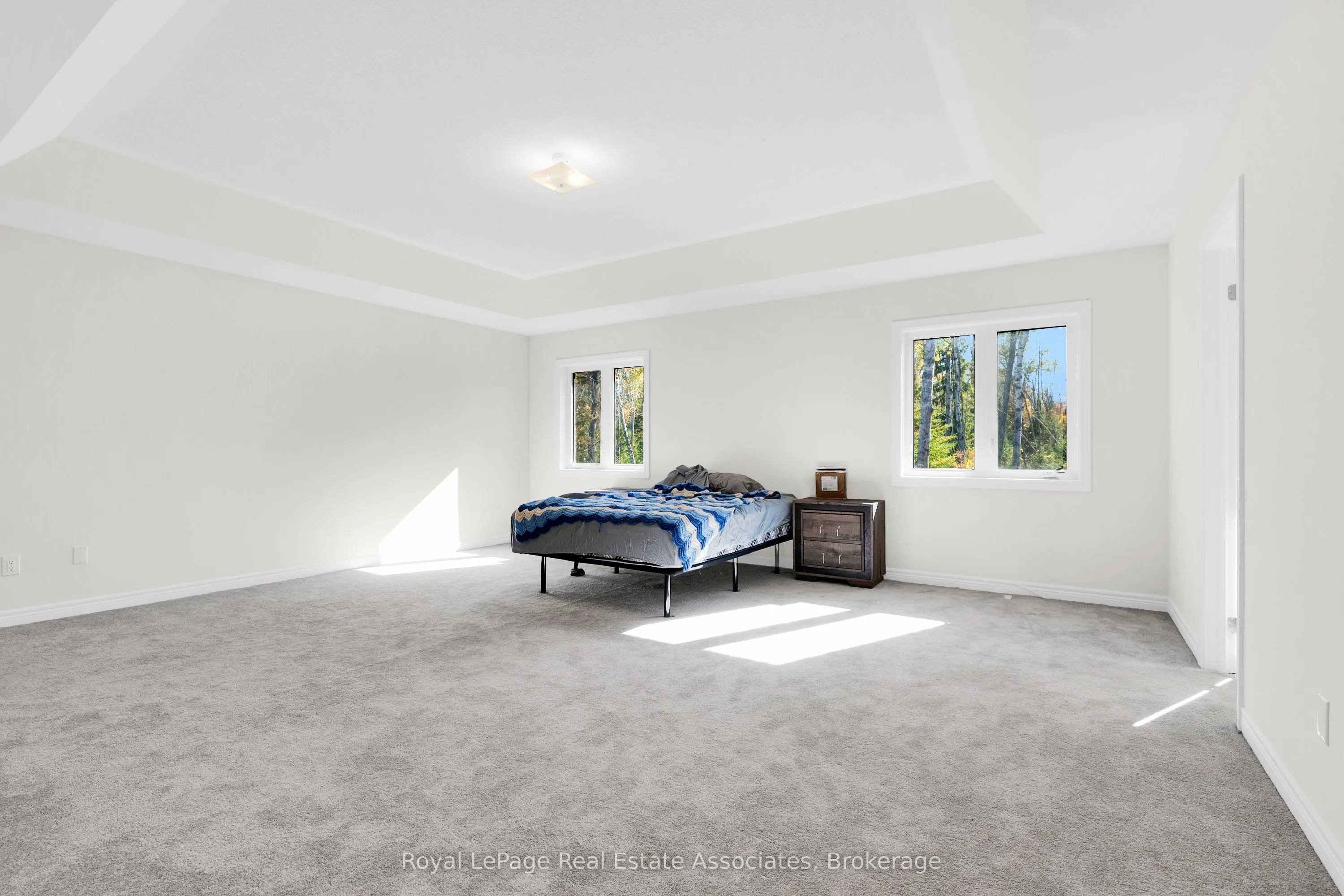 1418 Davis Loop