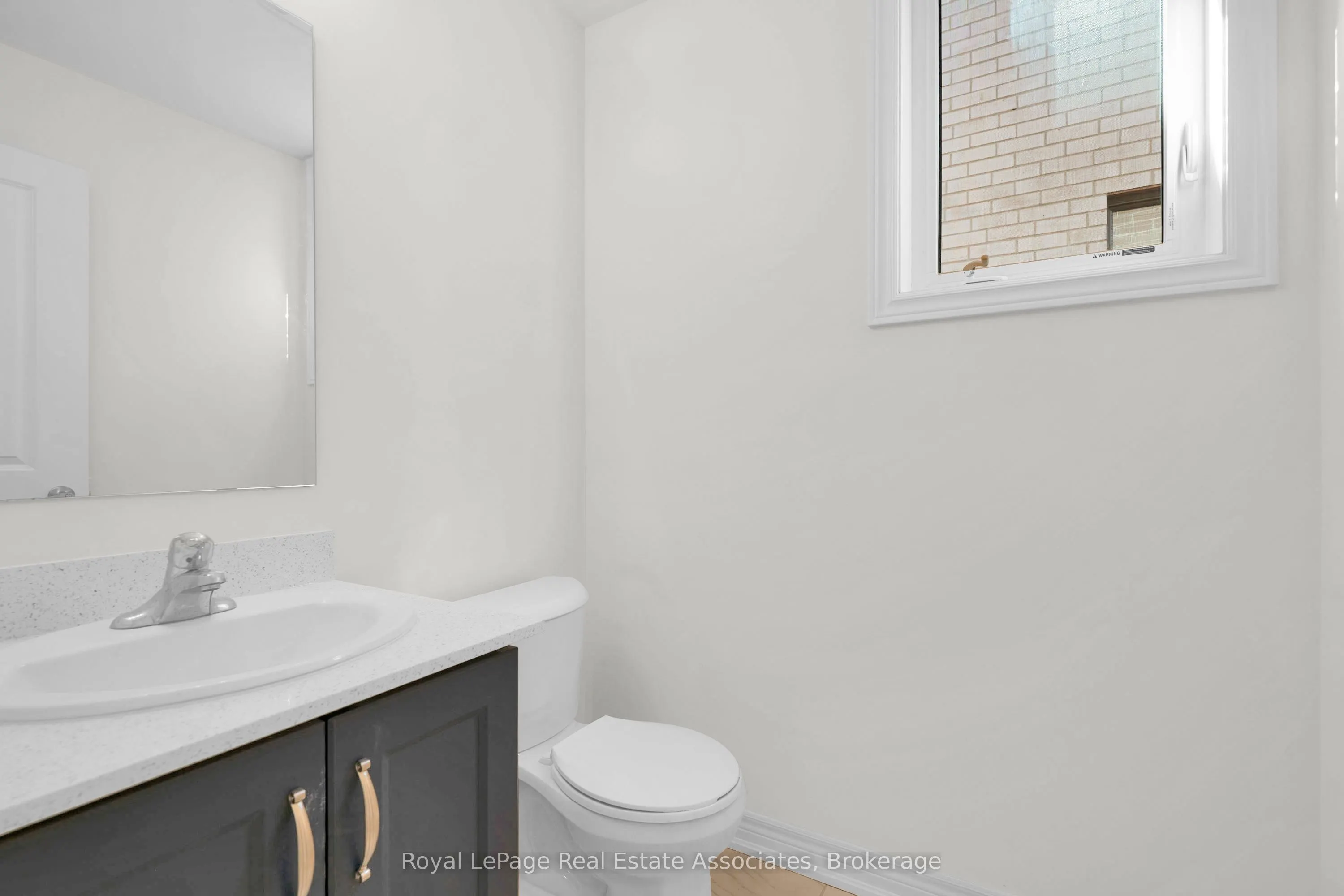 1418 Davis Loop