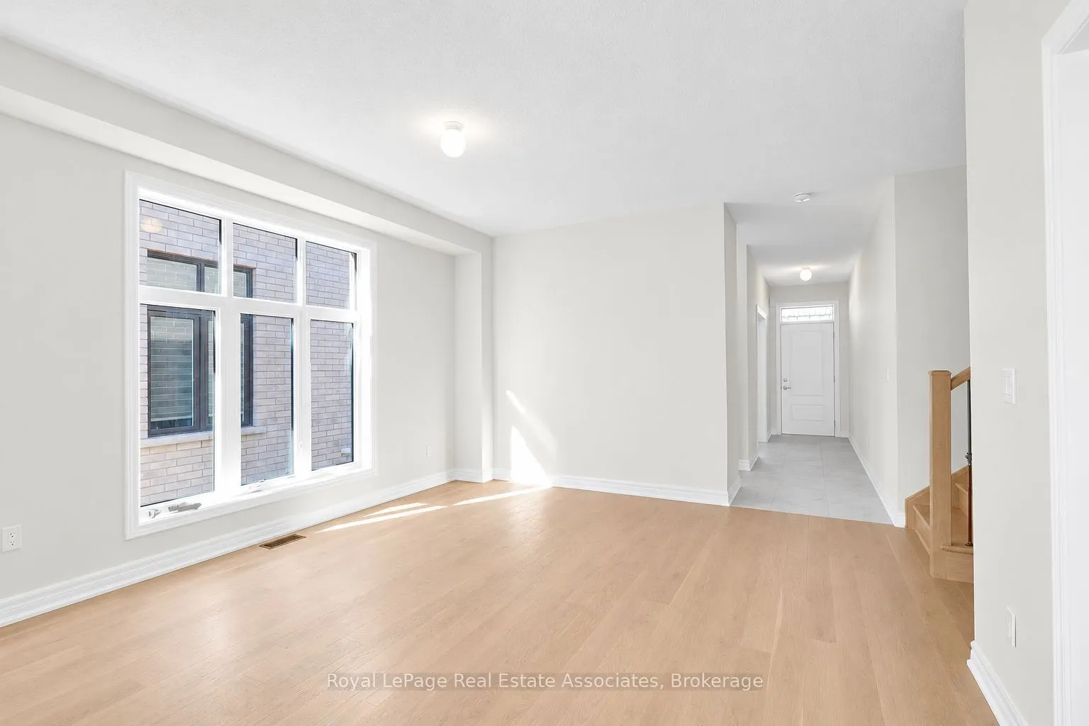 1418 Davis Loop