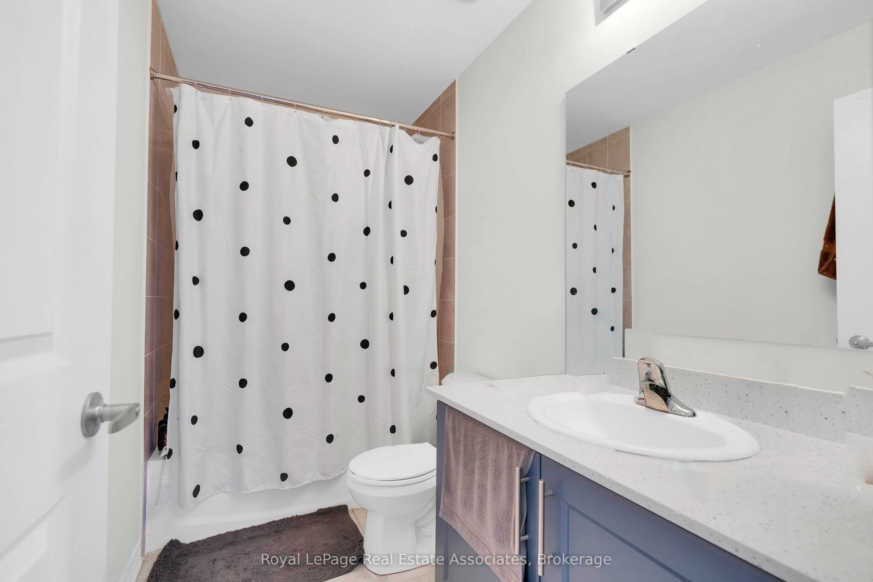 1418 Davis Loop