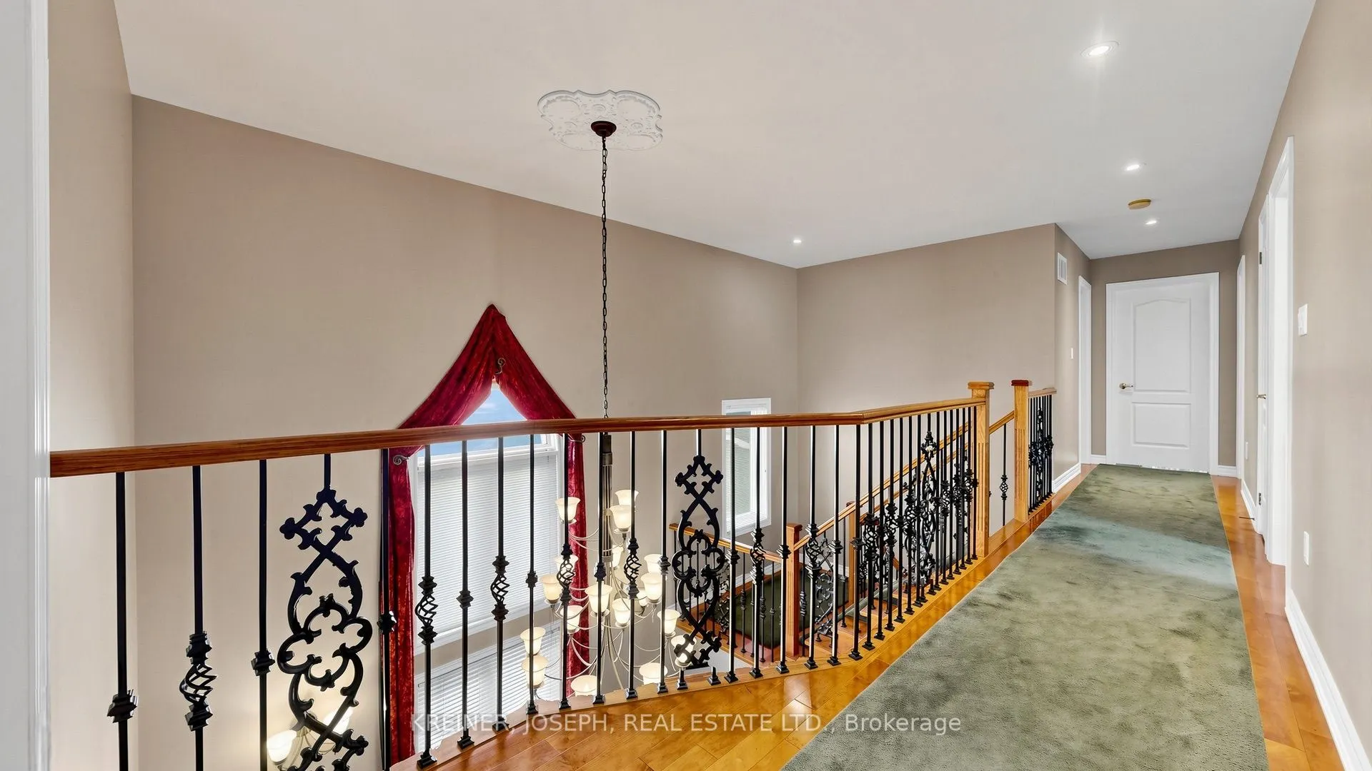 102 Mojave Crescent